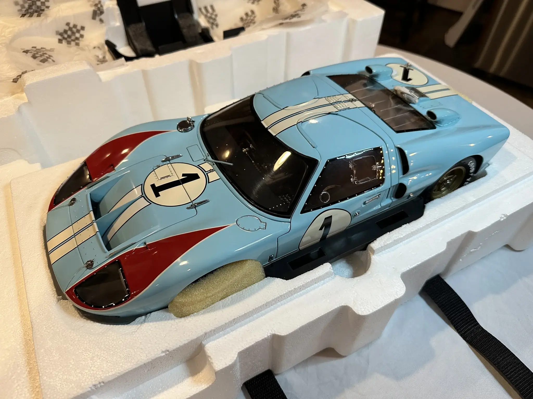 No Reserve Exoto 1966 Ford GT40 MKII #1 LeMans 24 hour 1:10
