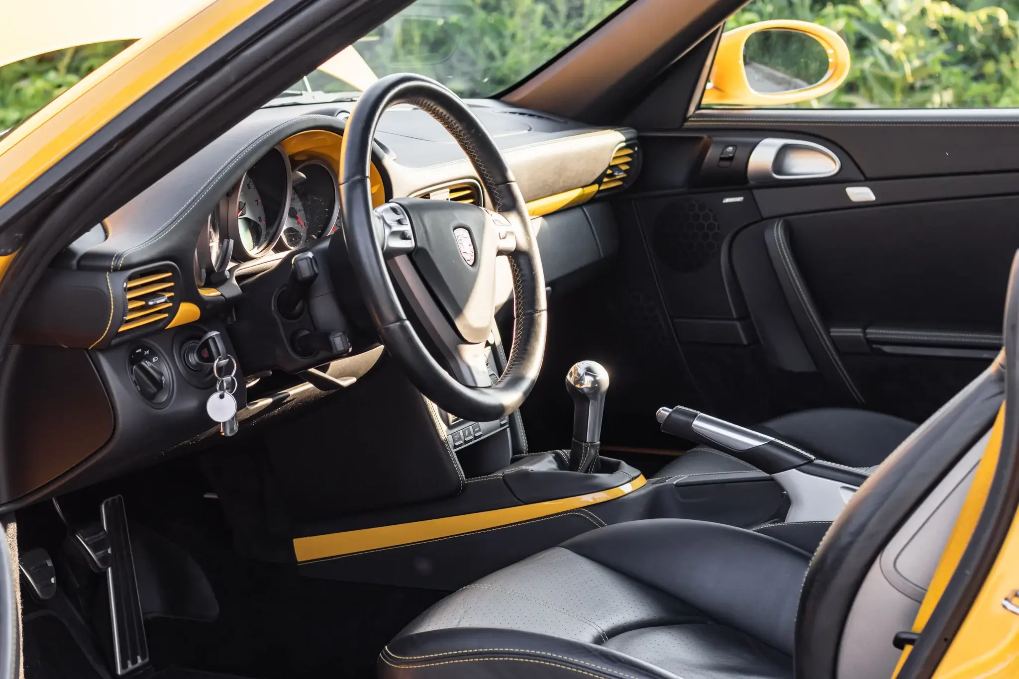 ロページ 12k-Mile 2008 Porsche 997 Turbo Cabriolet 6-Speed Switzer P800