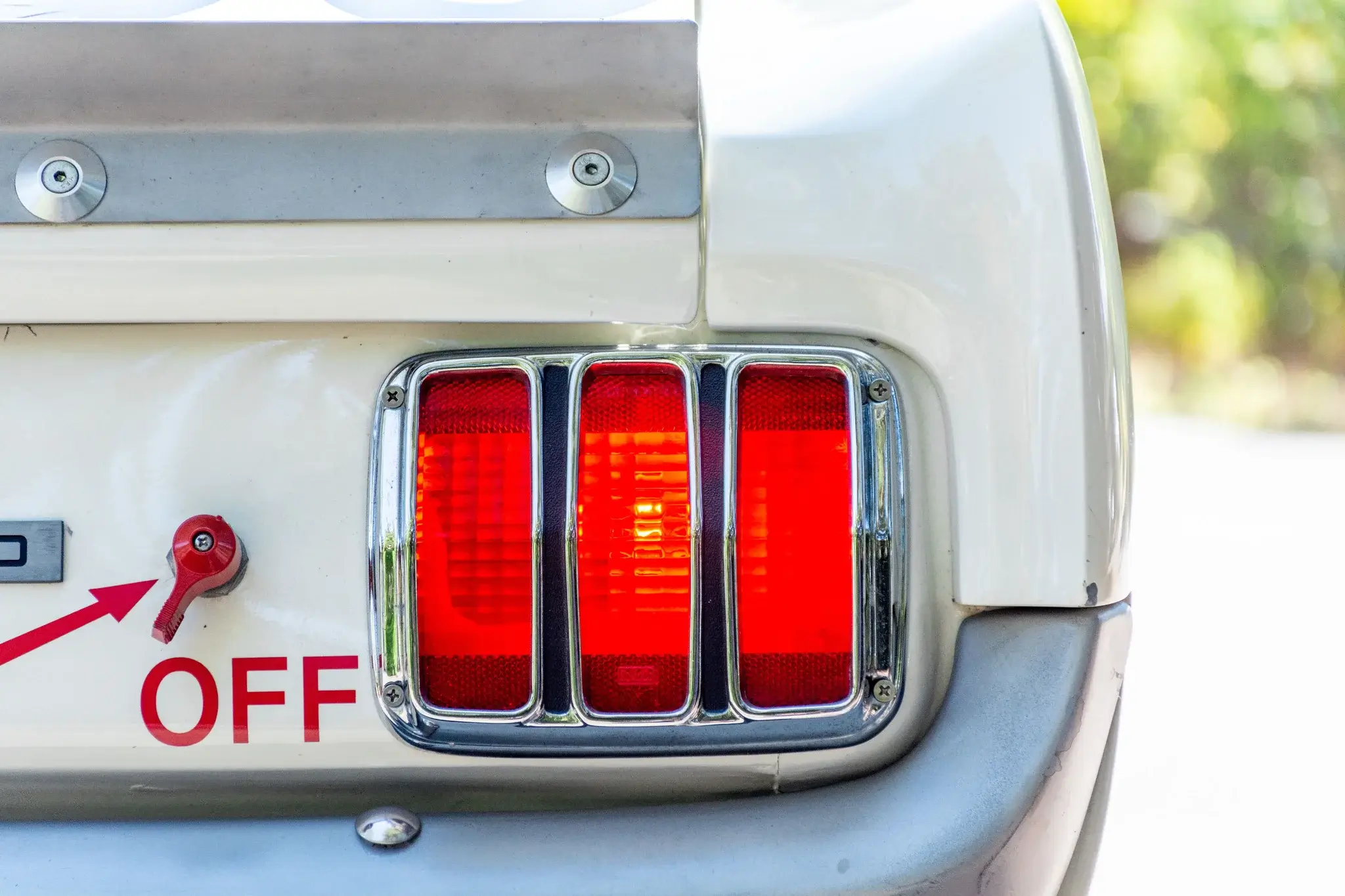 車のパーツ 1965 FORD Mustang Ft Bumper 1965 FORD Mustang Ft Bumper