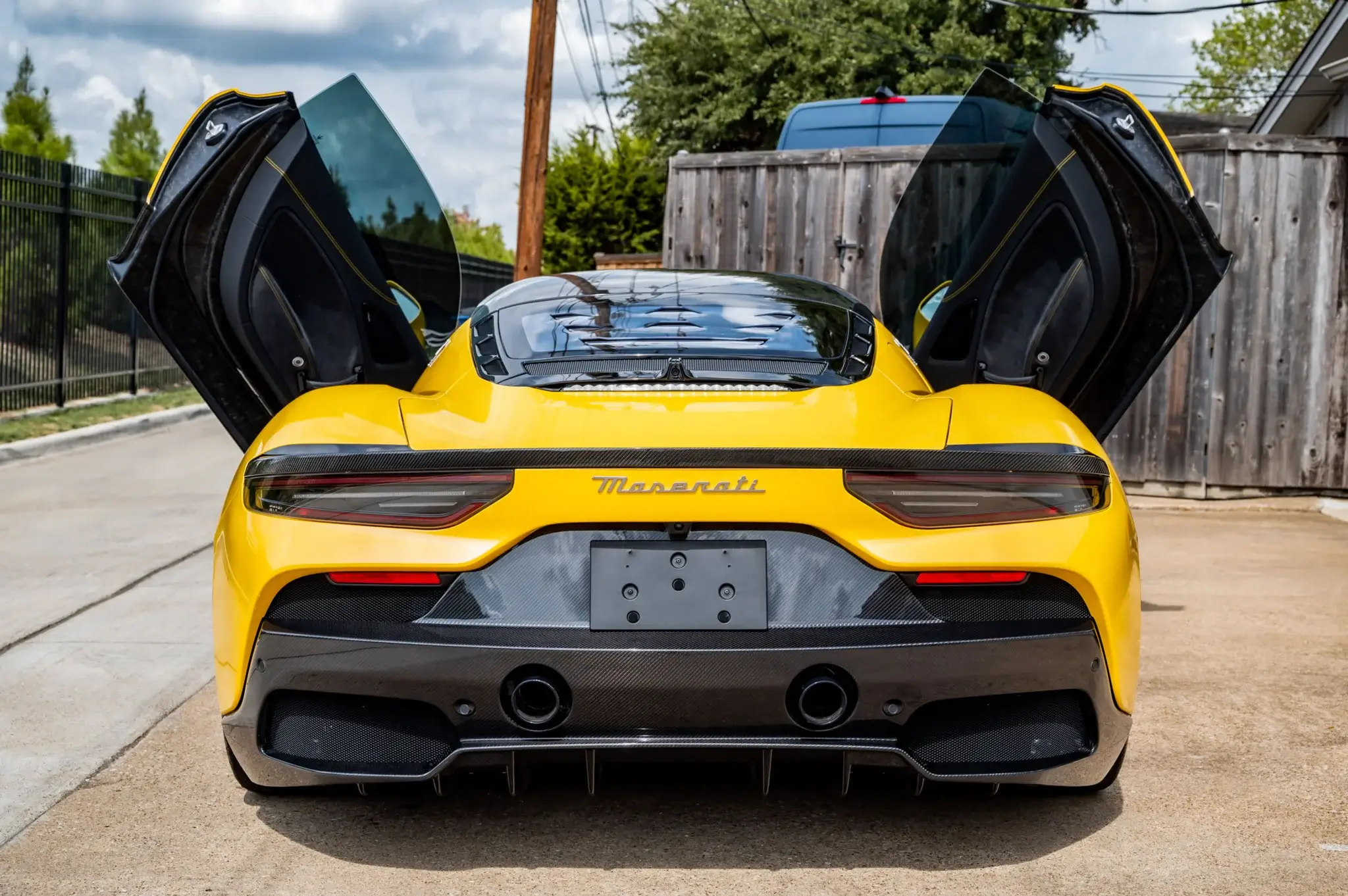 MP: 400-Mile 2022 Maserati MC20 | PCARMARKET