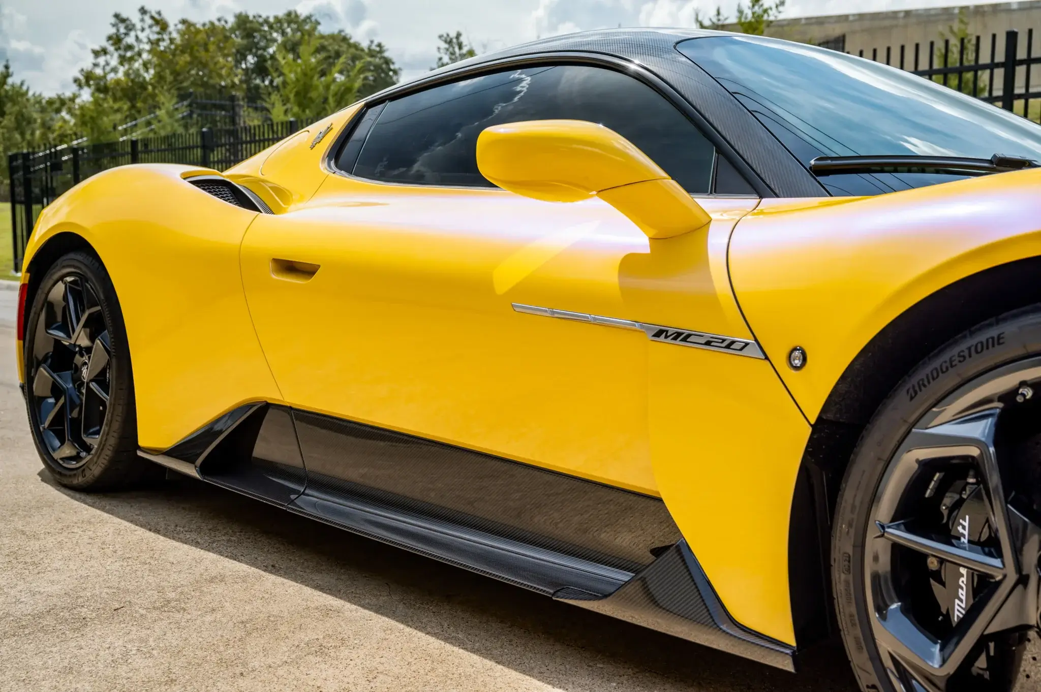 MP: 376-Mile 2022 Maserati MC20 | PCARMARKET