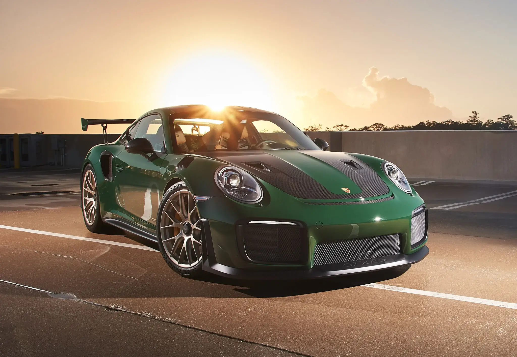 希少❗️BRITISH GREEN(英国製) MP: 2k-Mile 2018 Porsche 991 GT2 RS Weissach Paint to Sample
