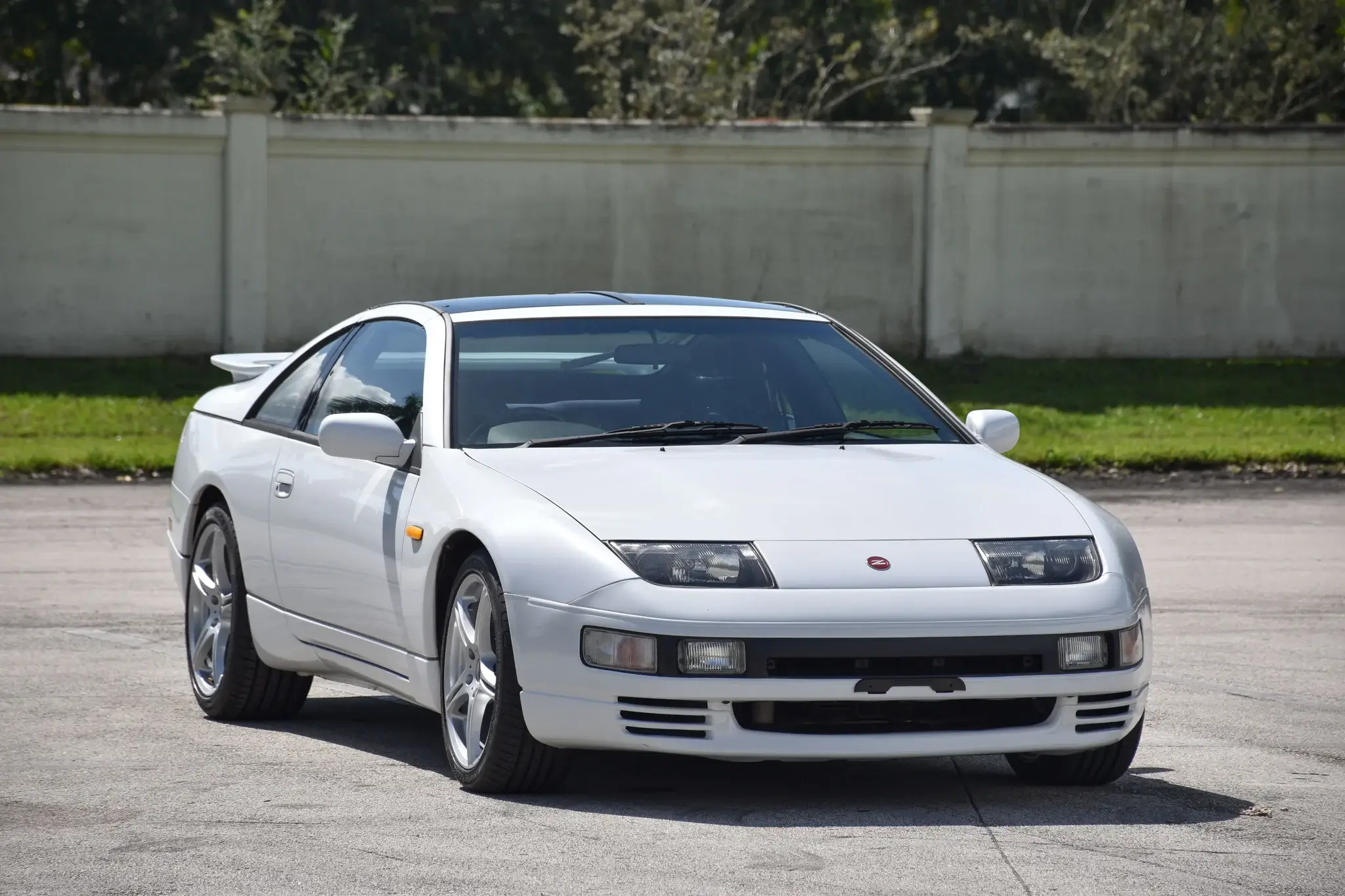 あずき 1995 Nissan 300ZX | Classic Auto Mall