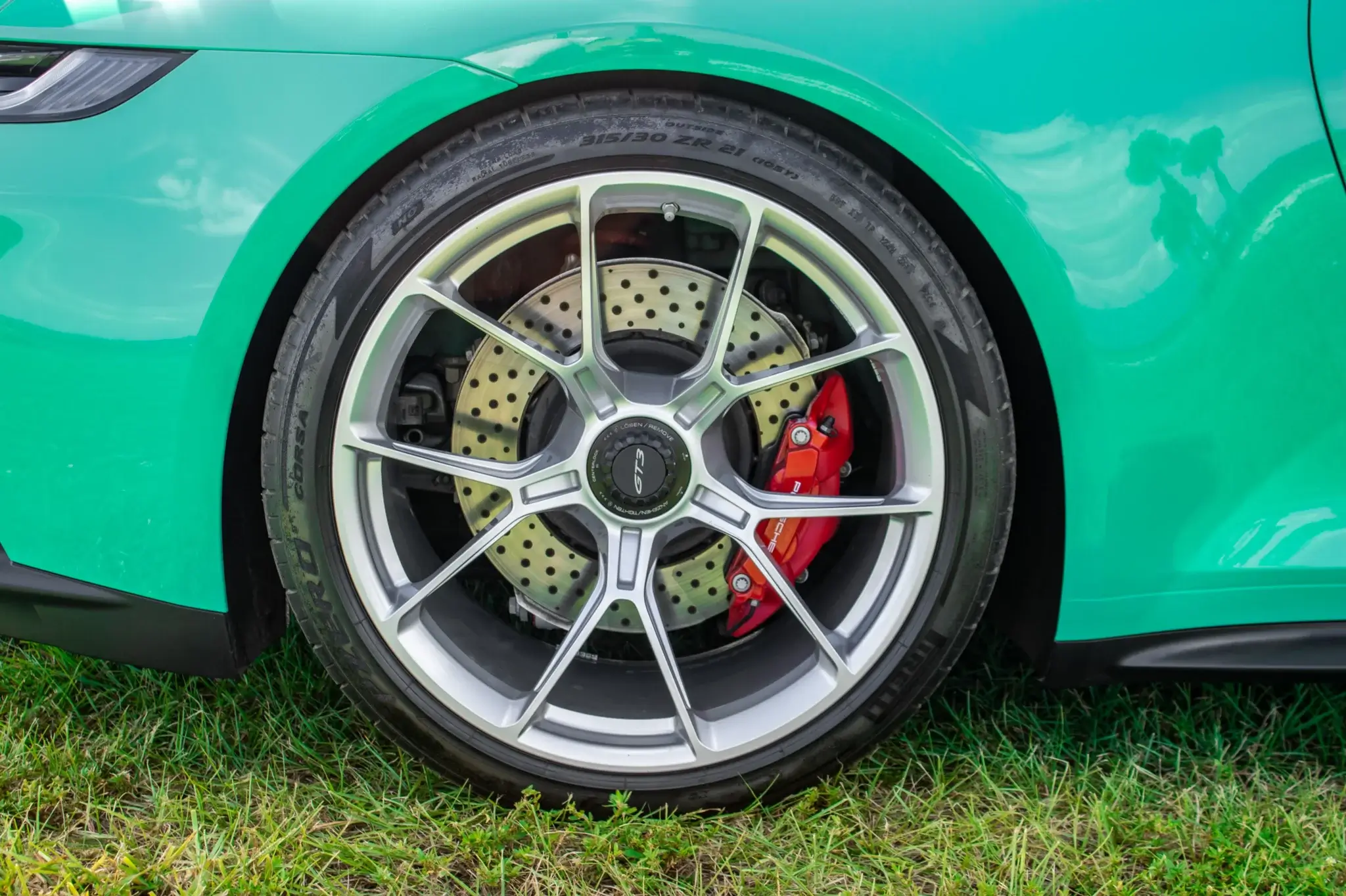 MP: 5k-Mile 2022 Porsche 992 GT3 6-Speed Paint to Sample | PCARMARKET