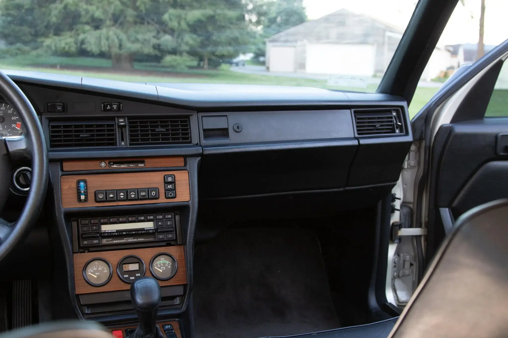 1986 Mercedes-Benz 190E 2.3-16 5-Speed | PCARMARKET