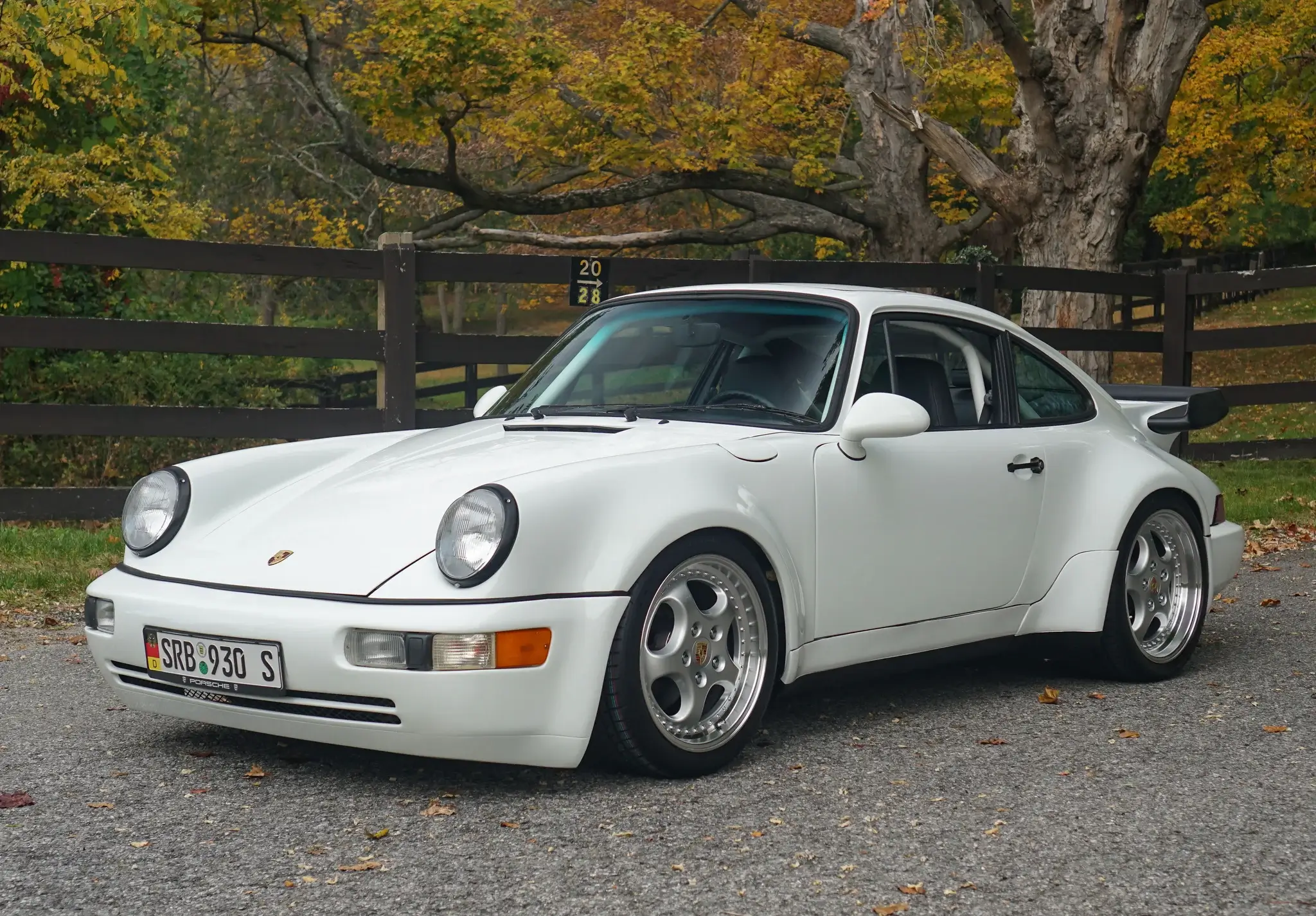 はてなページ MP: 1983 Porsche 930 Turbo 964-Look G50 5-Speed | PCARMARKET