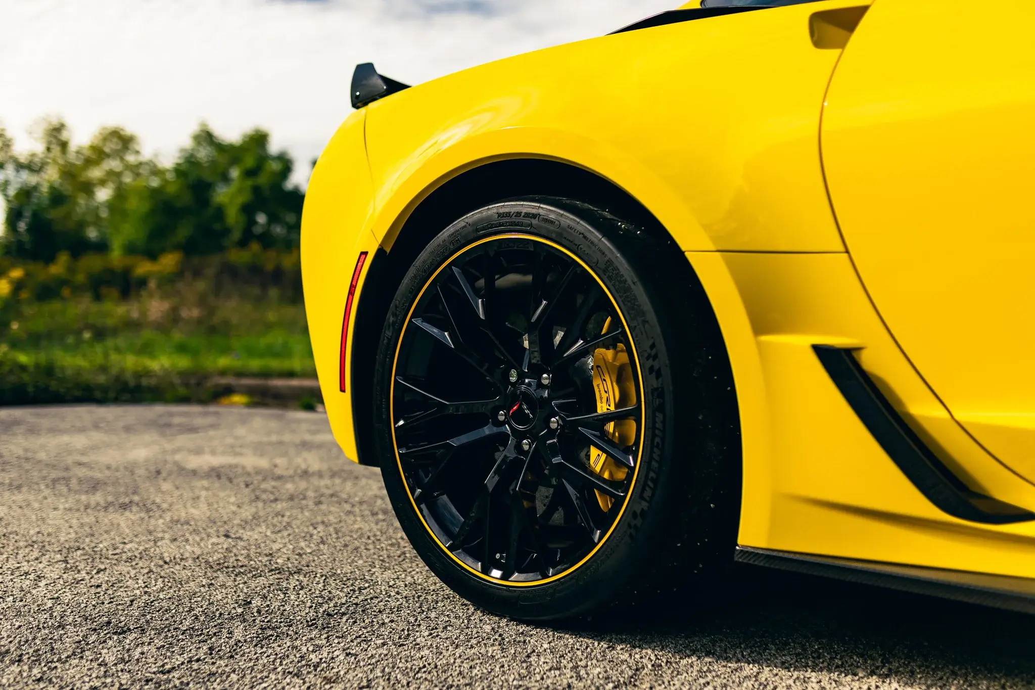16k-Mile 2016 Chevrolet Corvette C7.R Edition 7-Speed | PCARMARKET