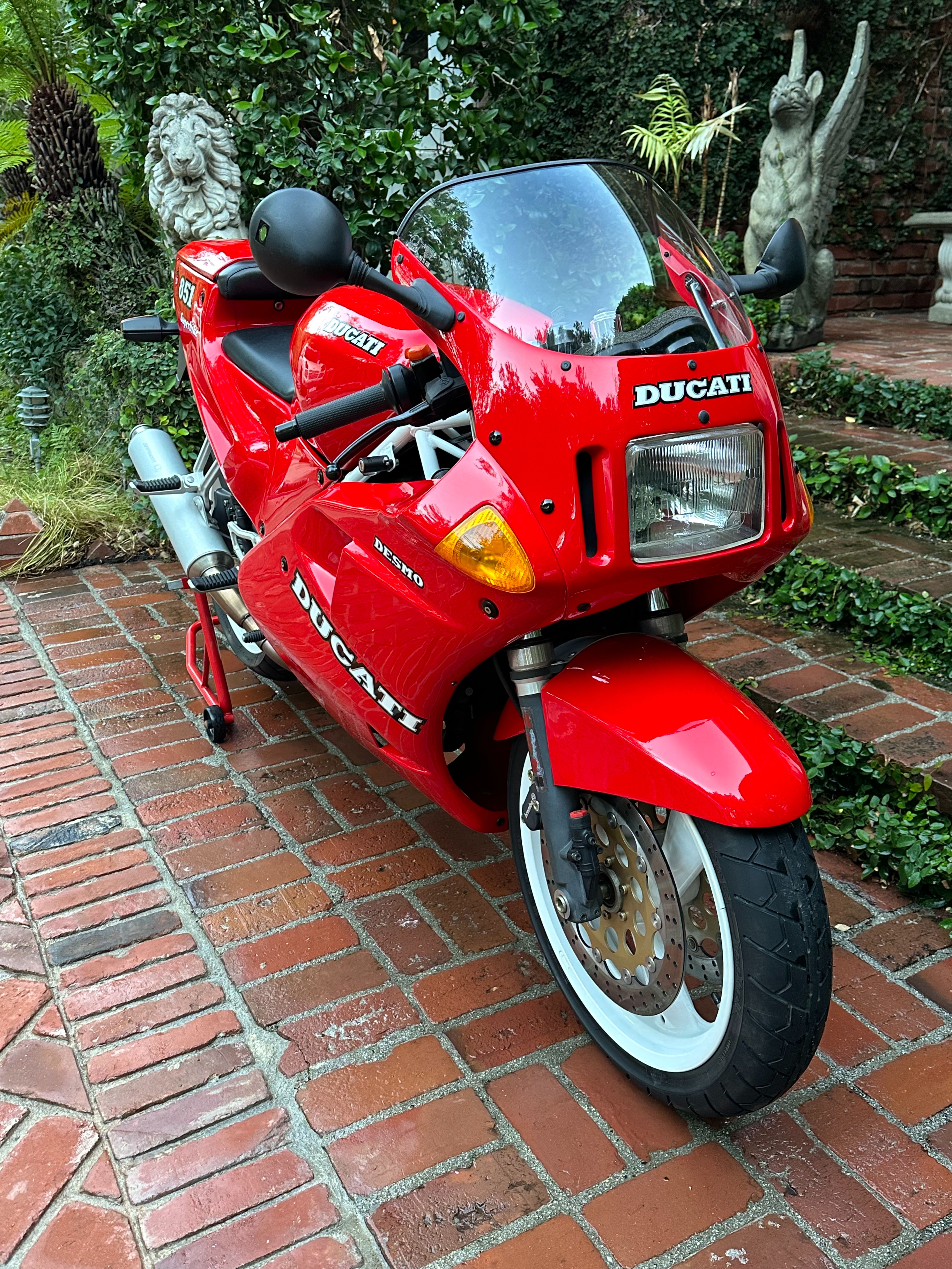 136A71A9-58BF-4C47-A97A-