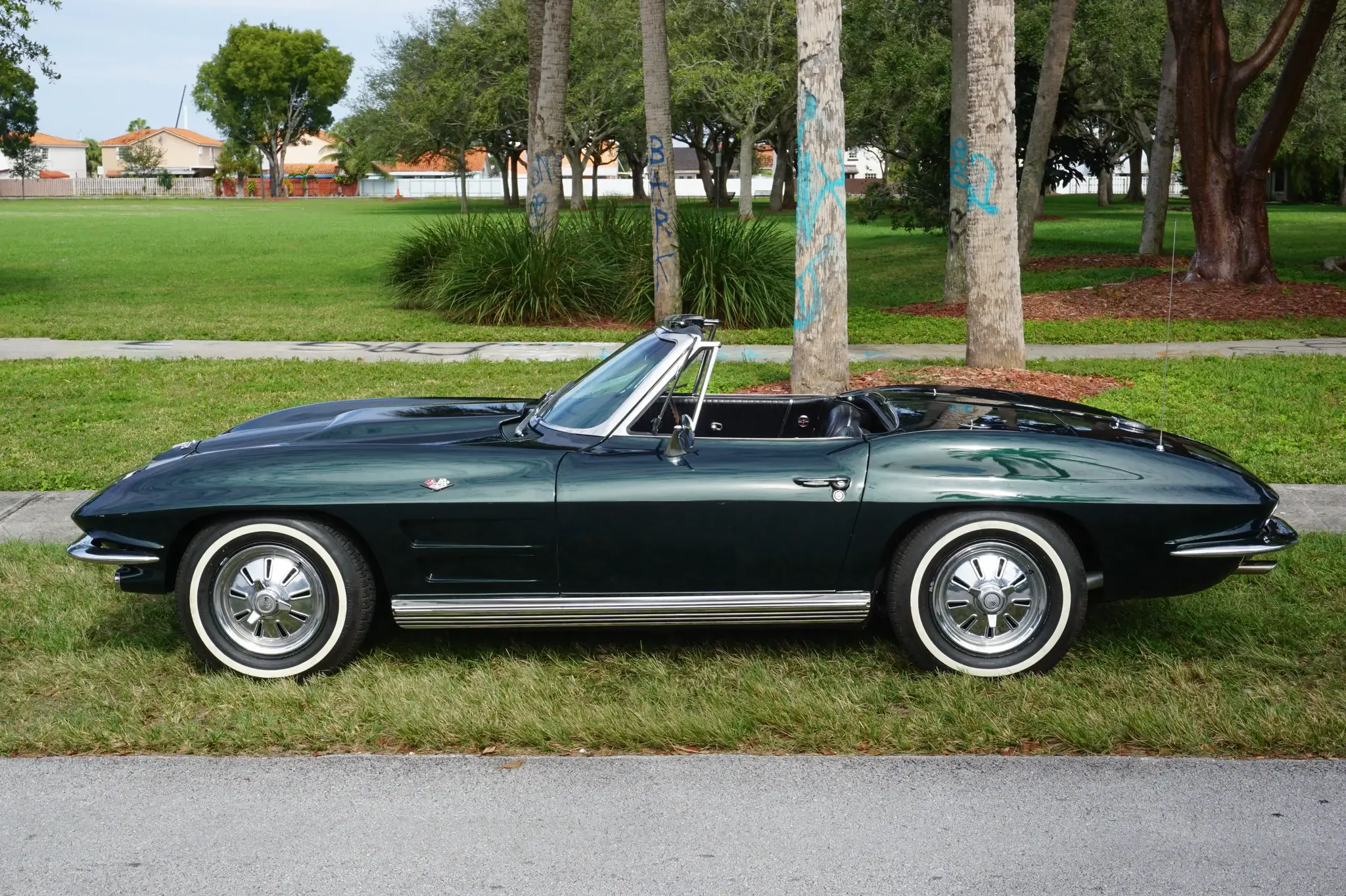 MP: 1964 Chevrolet Corvette Sting Ray Convertible 327 4-Speed