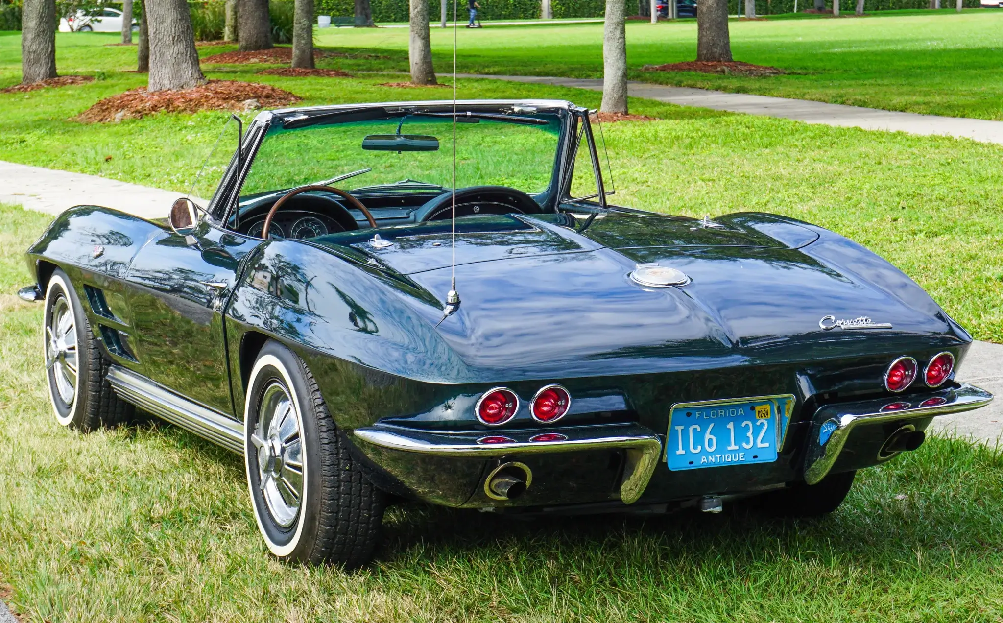MP: 1964 Chevrolet Corvette Sting Ray Convertible 327 4-Speed