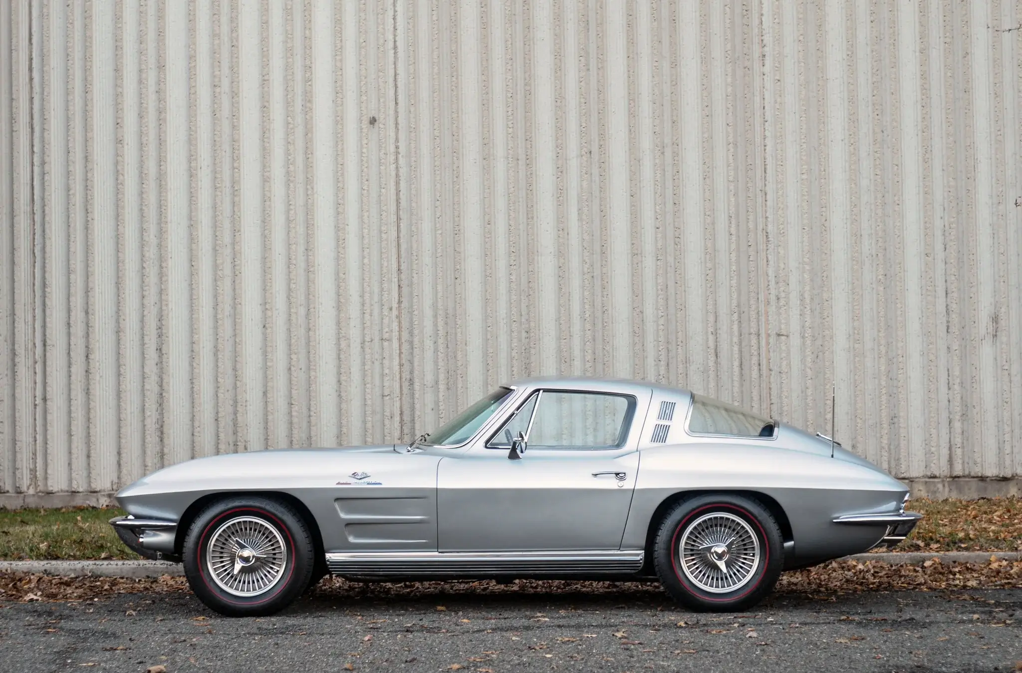 1964 Chevrolet Corvette Sting Ray 350 4-Speed | PCARMARKET
