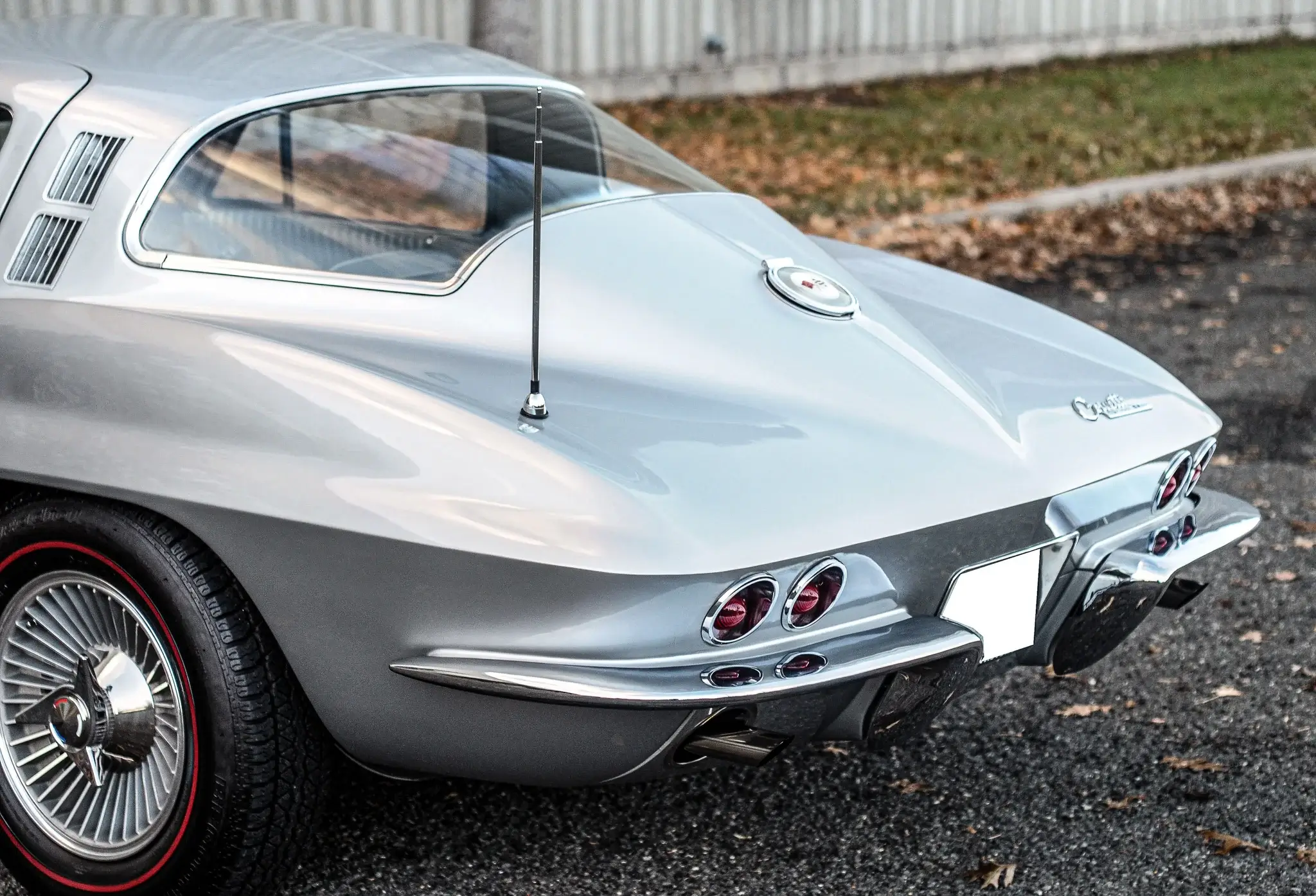 1964 Chevrolet Corvette Sting Ray 350 4-Speed | PCARMARKET