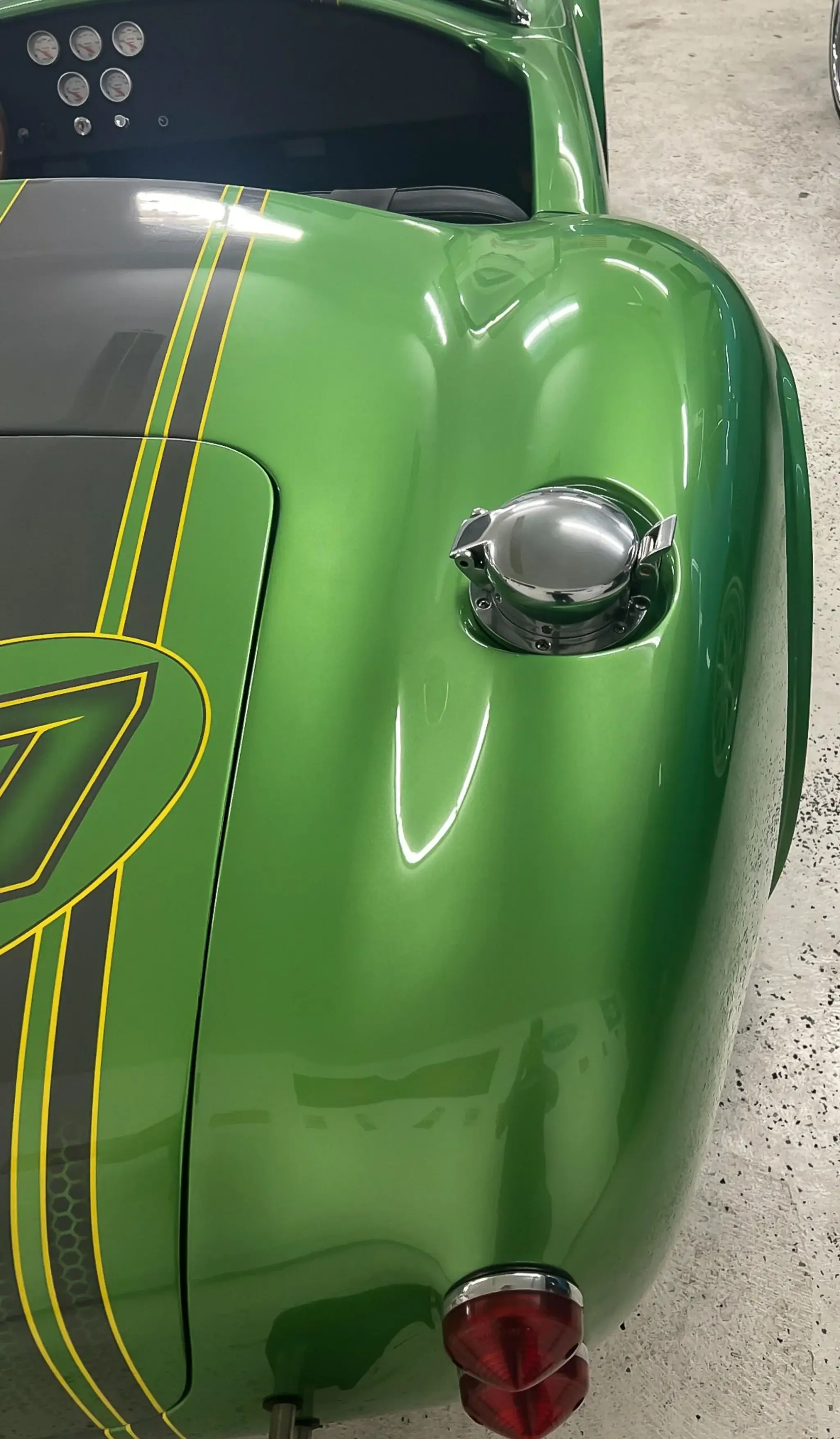 トンピリページ #222-2 #170-3 MP: Factory Five Racing Mk4 Roadster Coyote V8 | PCARMARKET