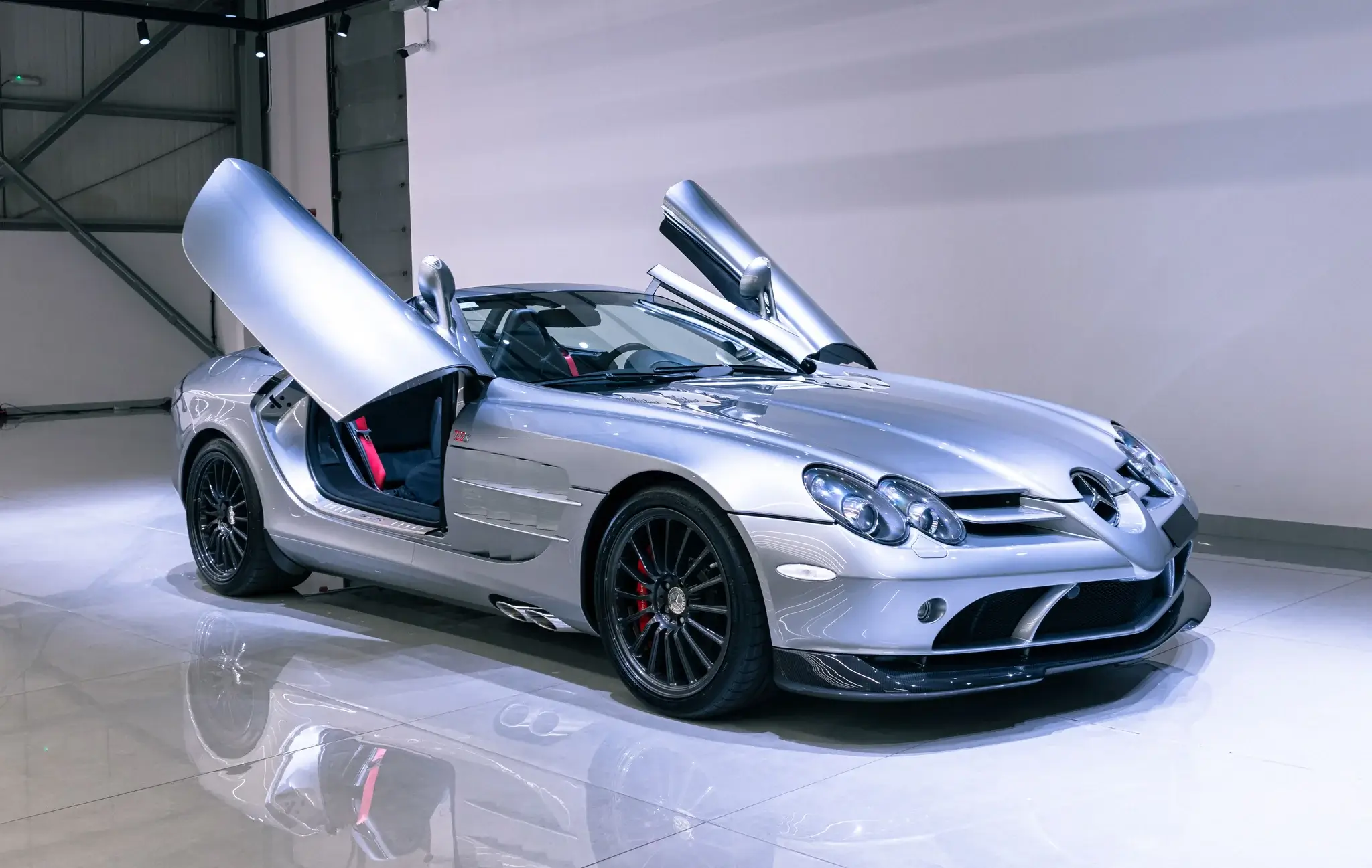 MP: 653-Mile 2009 Mercedes-Benz SLR McLaren 722 S Roadster
