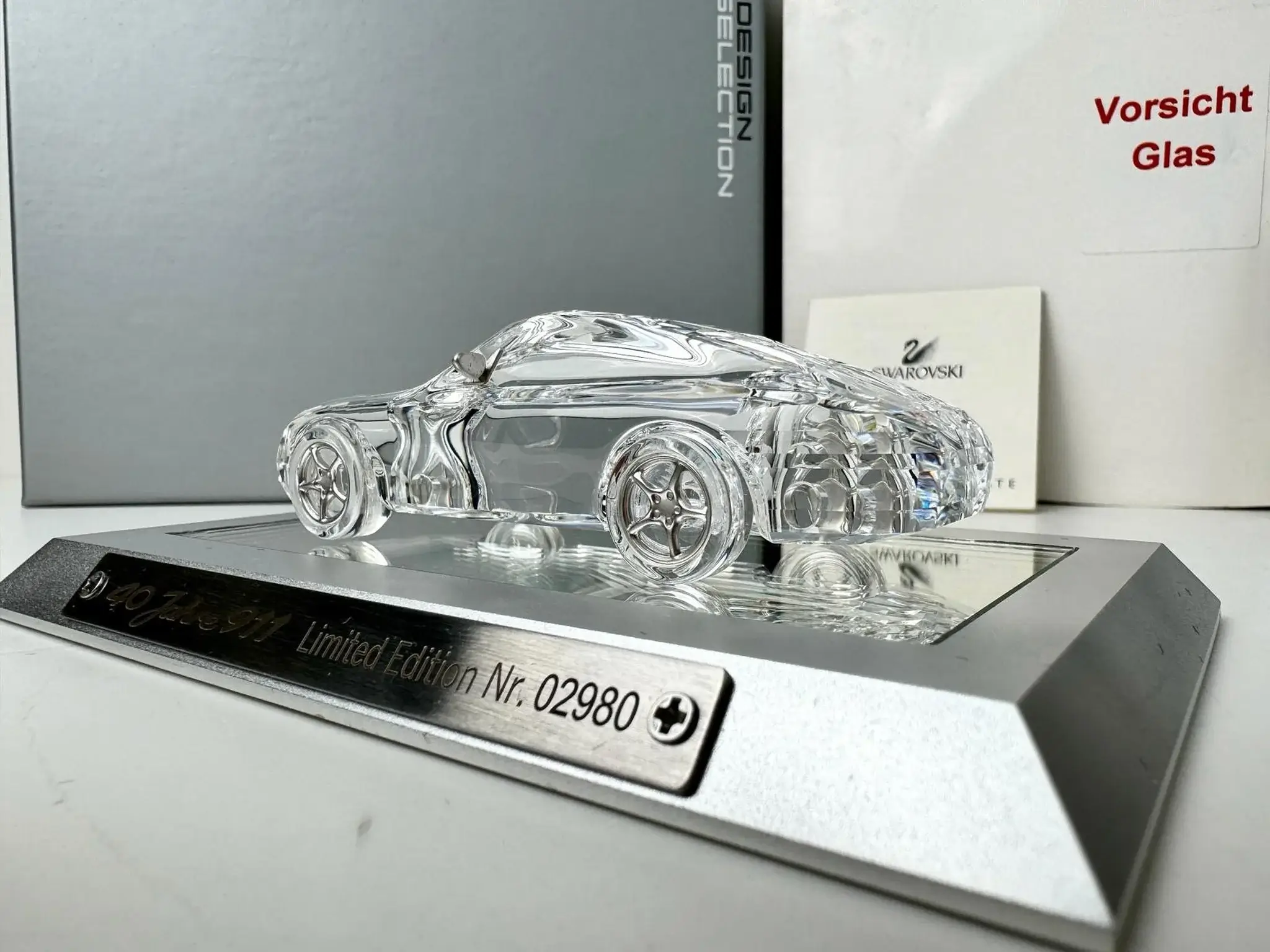 MP: Porsche Design Drivers Selection 1:43 Swarovski Limited