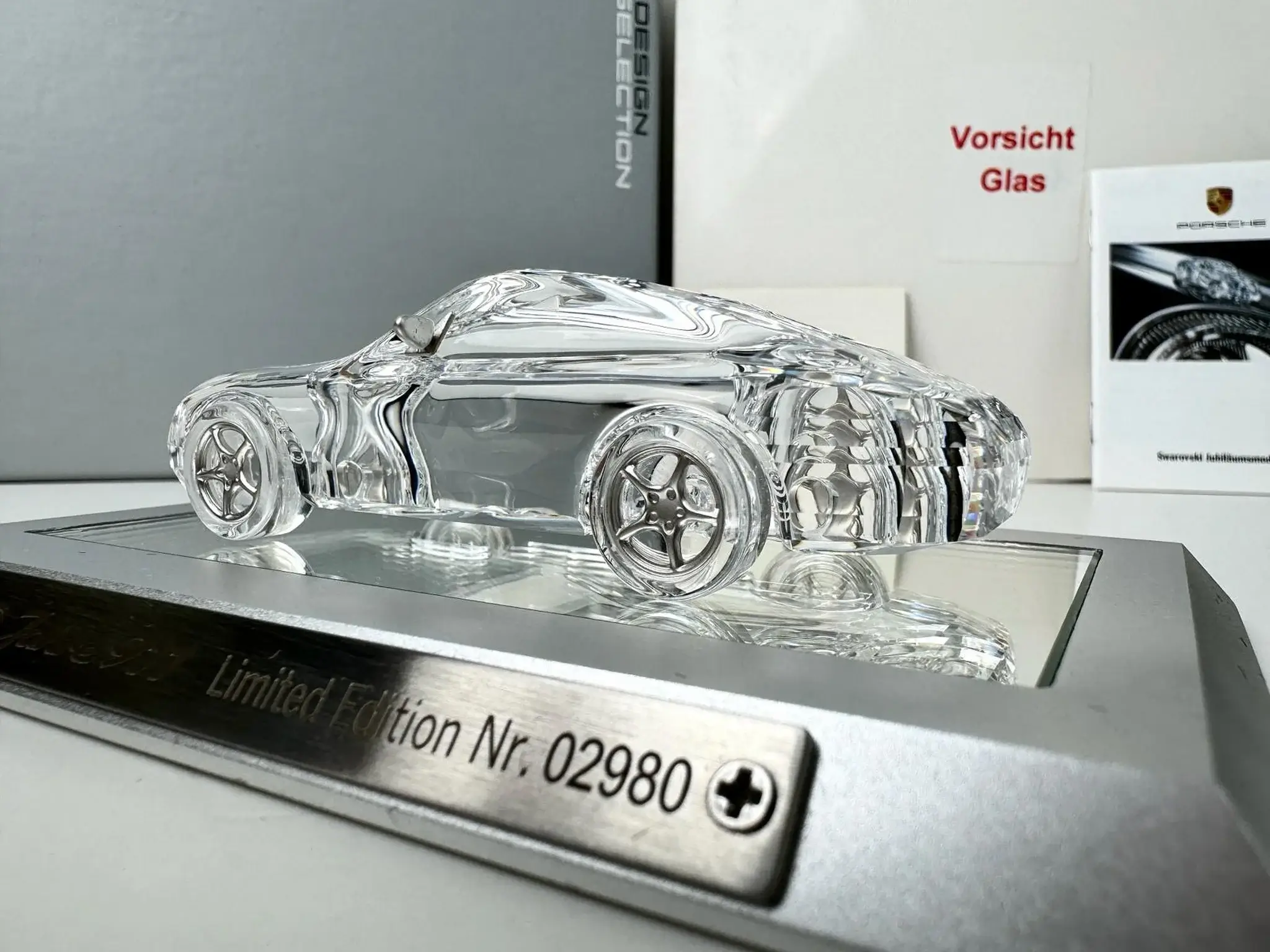 MP: Porsche Design Drivers Selection 1:43 Swarovski Limited