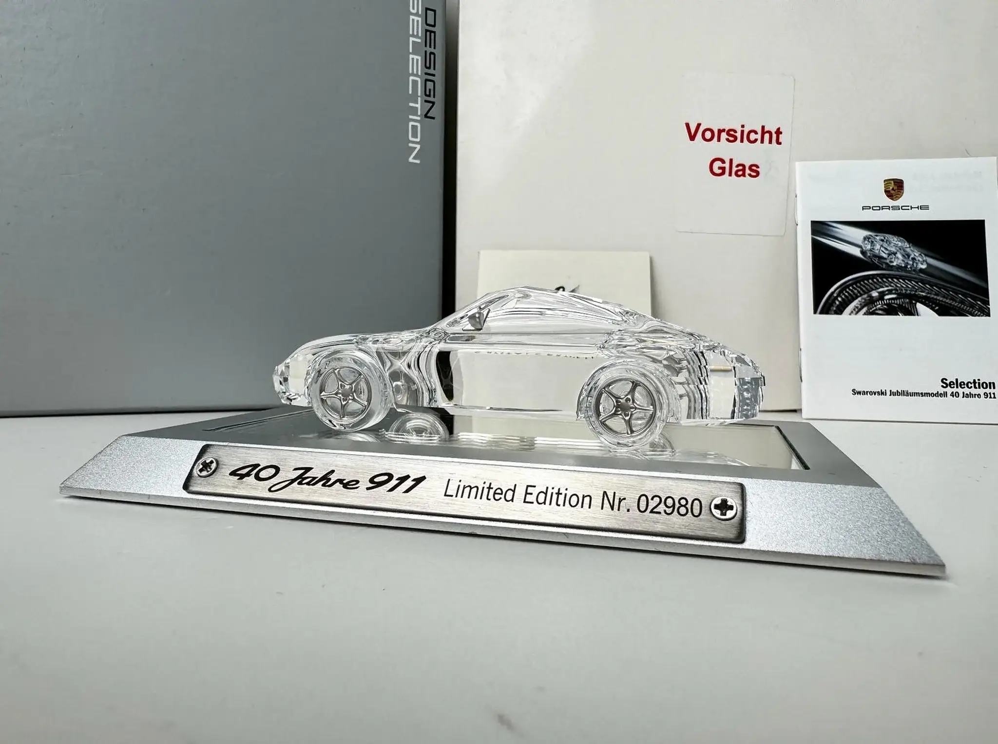 MP: Porsche Design Drivers Selection 1:43 Swarovski Limited