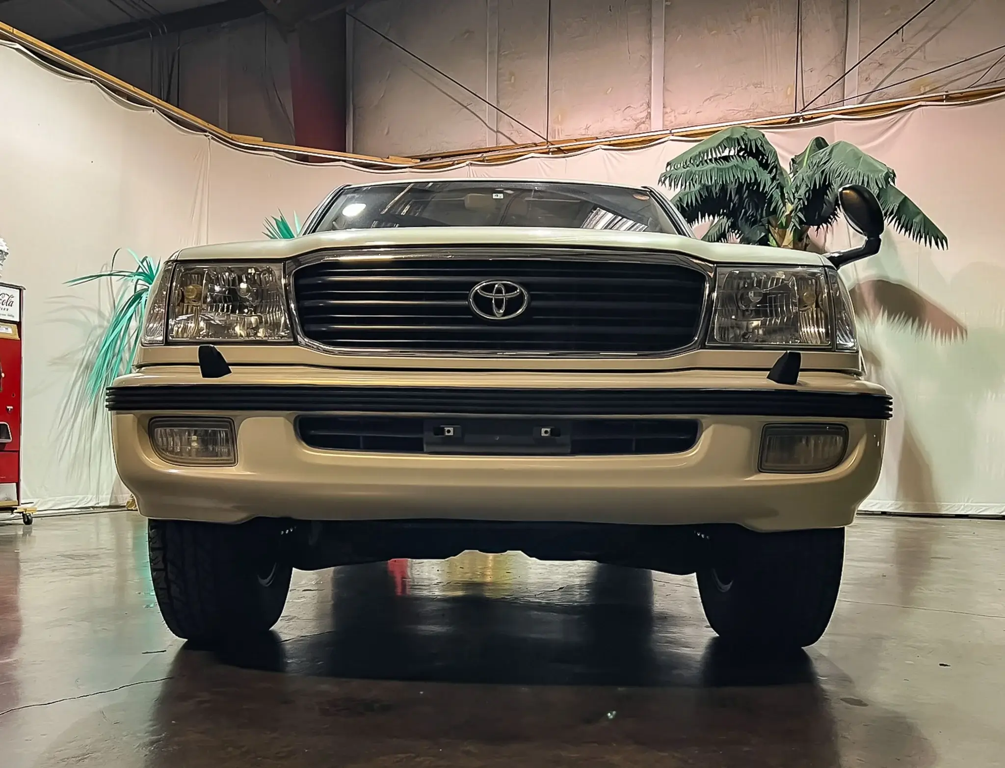 MP: 20k-Mile 1998 Toyota Land Cruiser VX Limited V8 | PCARMARKET