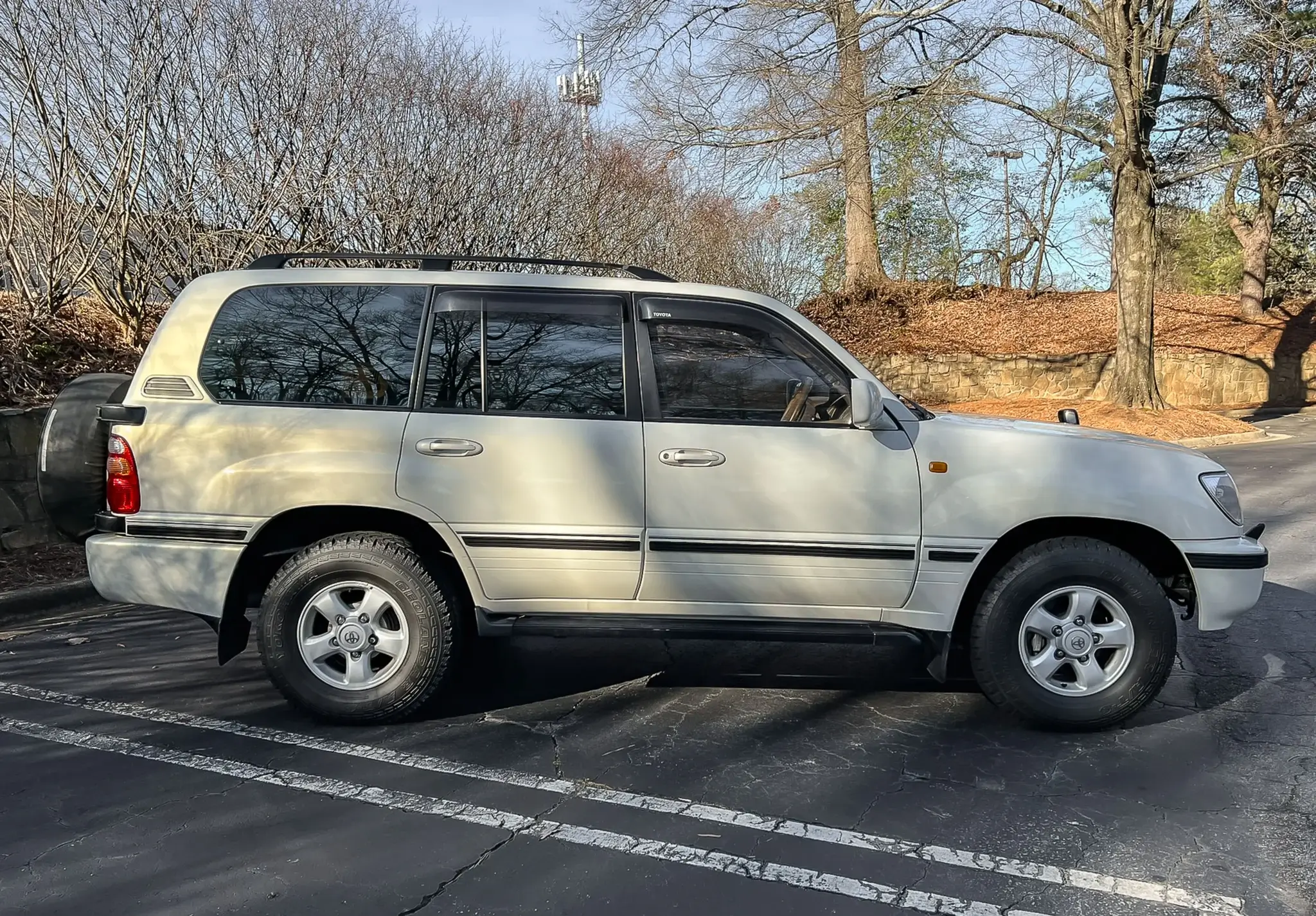 MP: 20k-Mile 1998 Toyota Land Cruiser VX Limited V8 | PCARMARKET