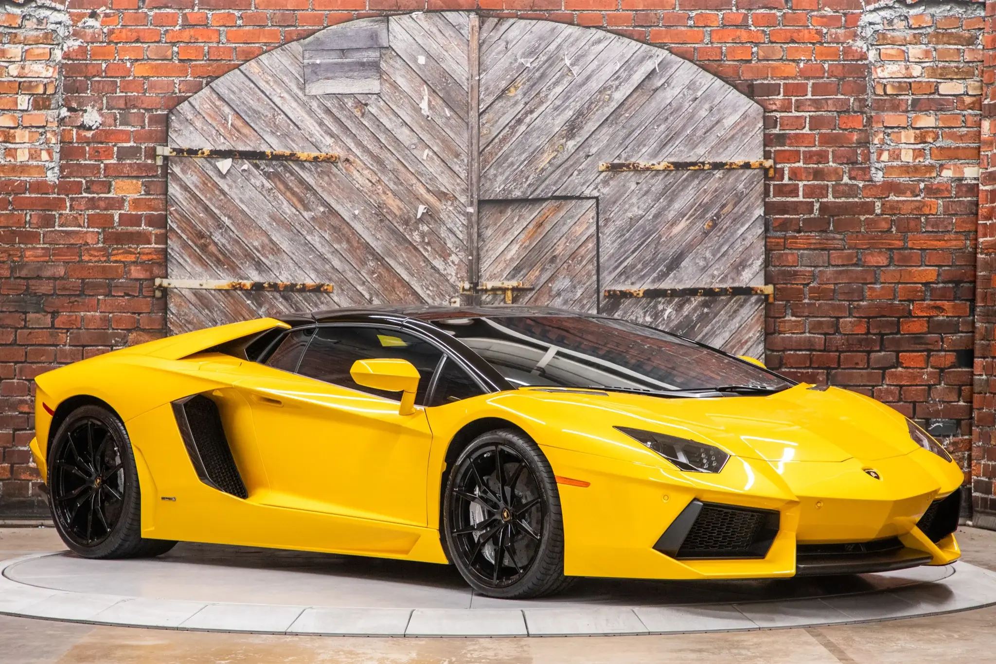 2015 Lamborghini Aventador LP700-4 Roadster | PCARMARKET