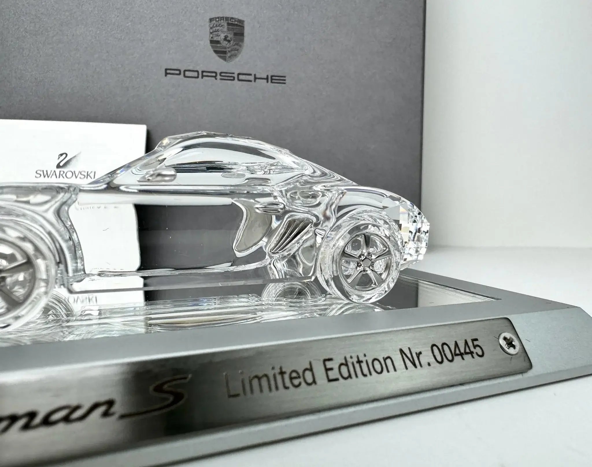 No Reserve Porsche Design Drivers Selection 1:43 Swarovski Crystal