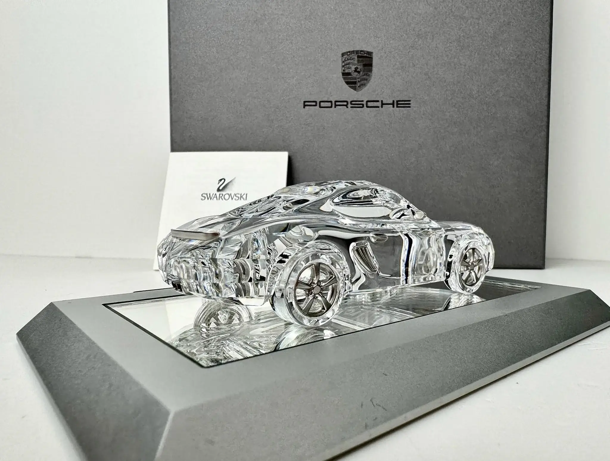 No Reserve Porsche Design Drivers Selection 1:43 Swarovski Crystal