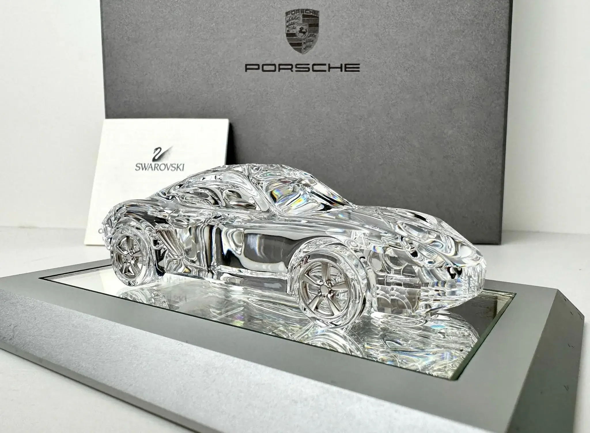 No Reserve Porsche Design Drivers Selection 1:43 Swarovski Crystal