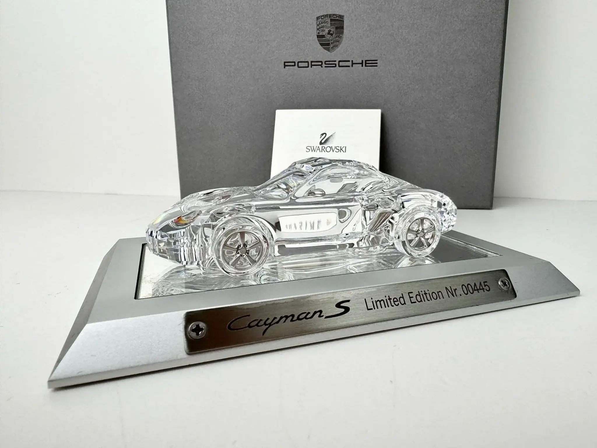 No Reserve Porsche Design Drivers Selection 1:43 Swarovski Crystal
