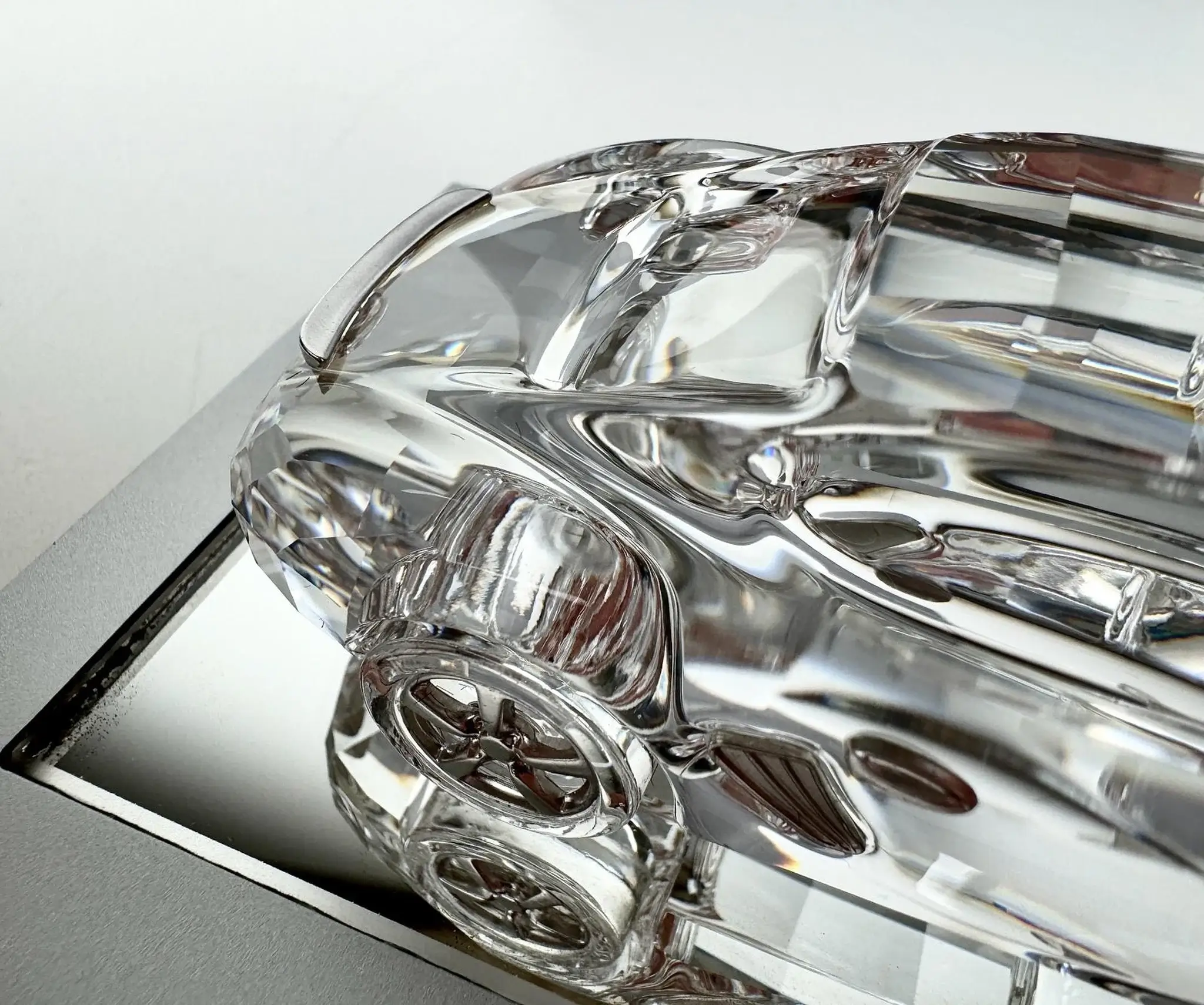 No Reserve Porsche Design Drivers Selection 1:43 Swarovski Crystal