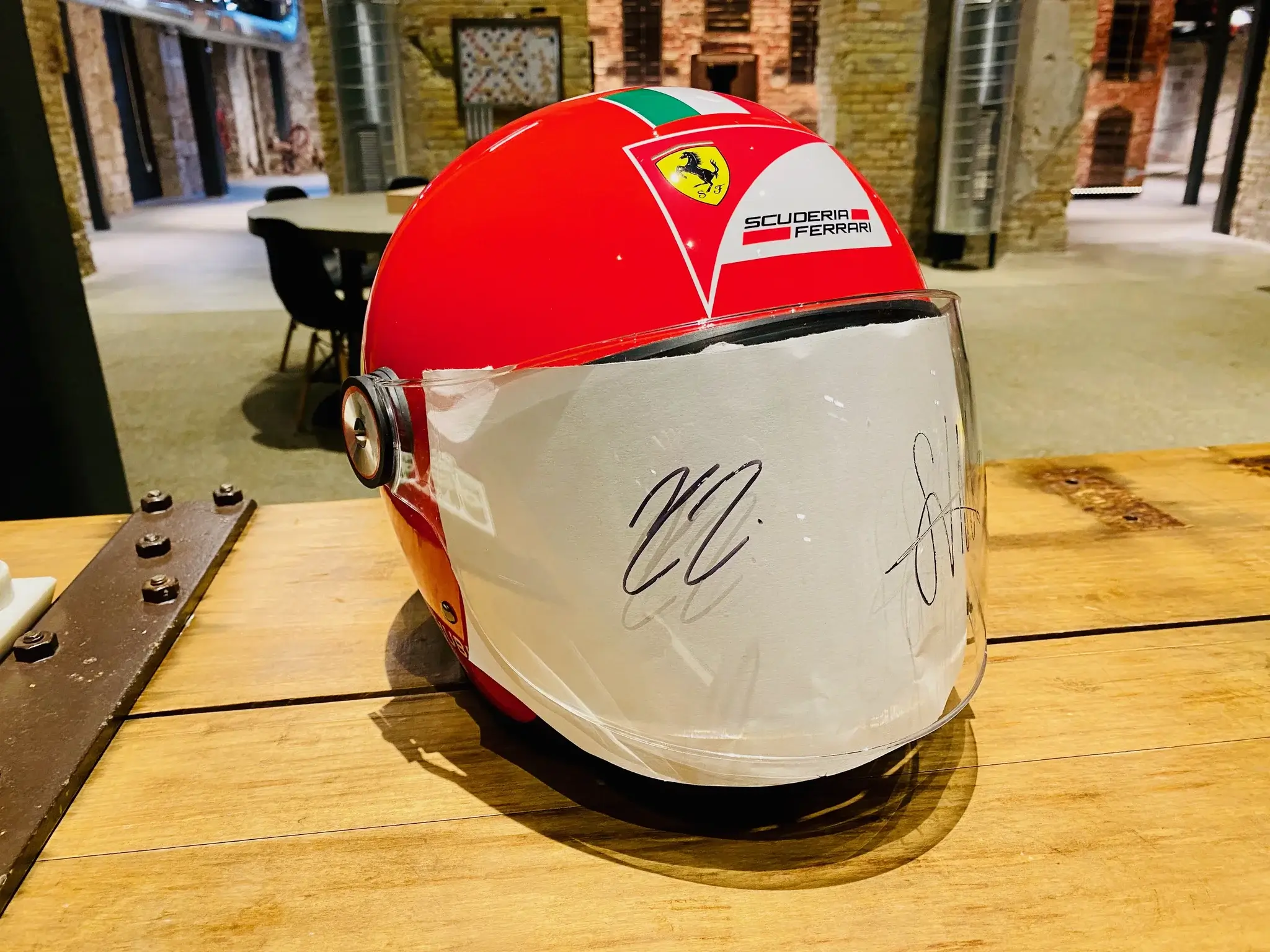 Formula 1 Autographed Helmet | PCARMARKET