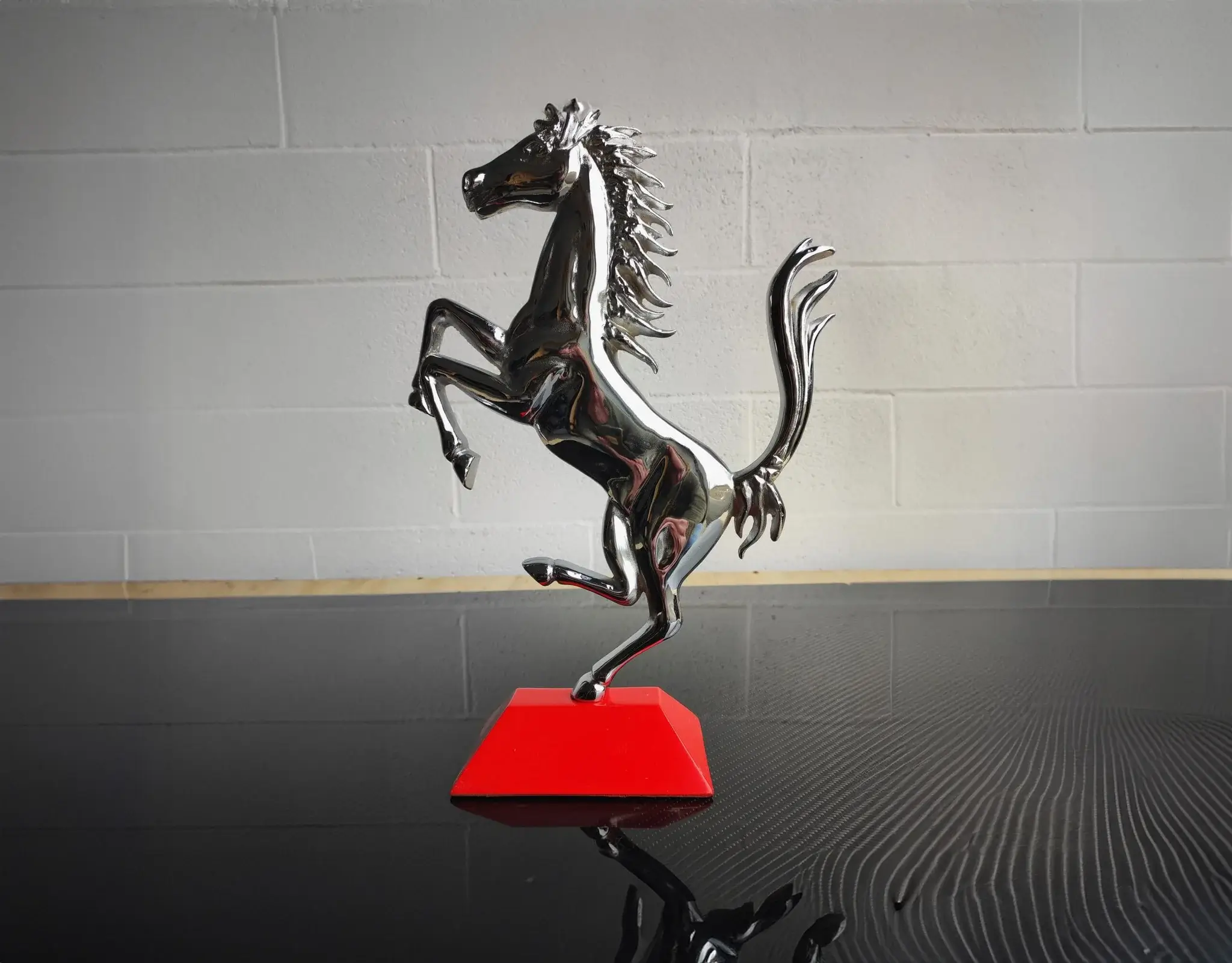No Reserve Ferrari Cavallino Statue | PCARMARKET