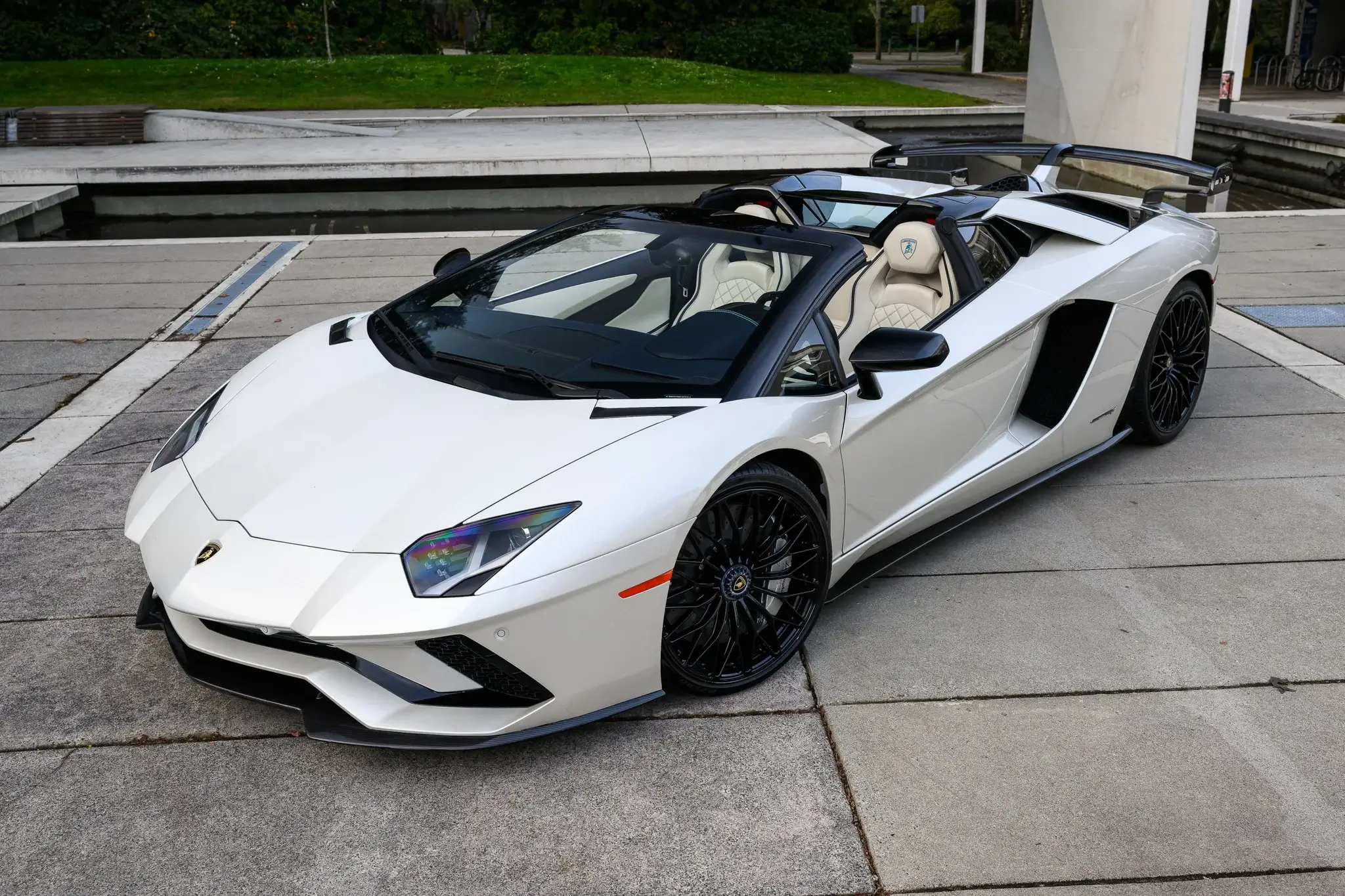 MP: 10k-Mile 2019 Lamborghini Aventador S Roadster LP740-4