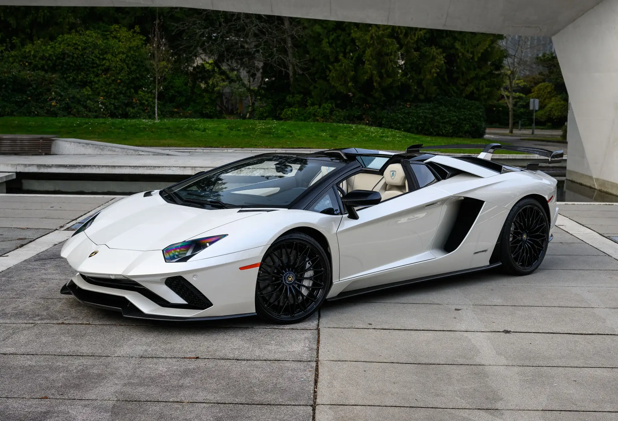 MP: 10k-Mile 2019 Lamborghini Aventador S Roadster LP740-4