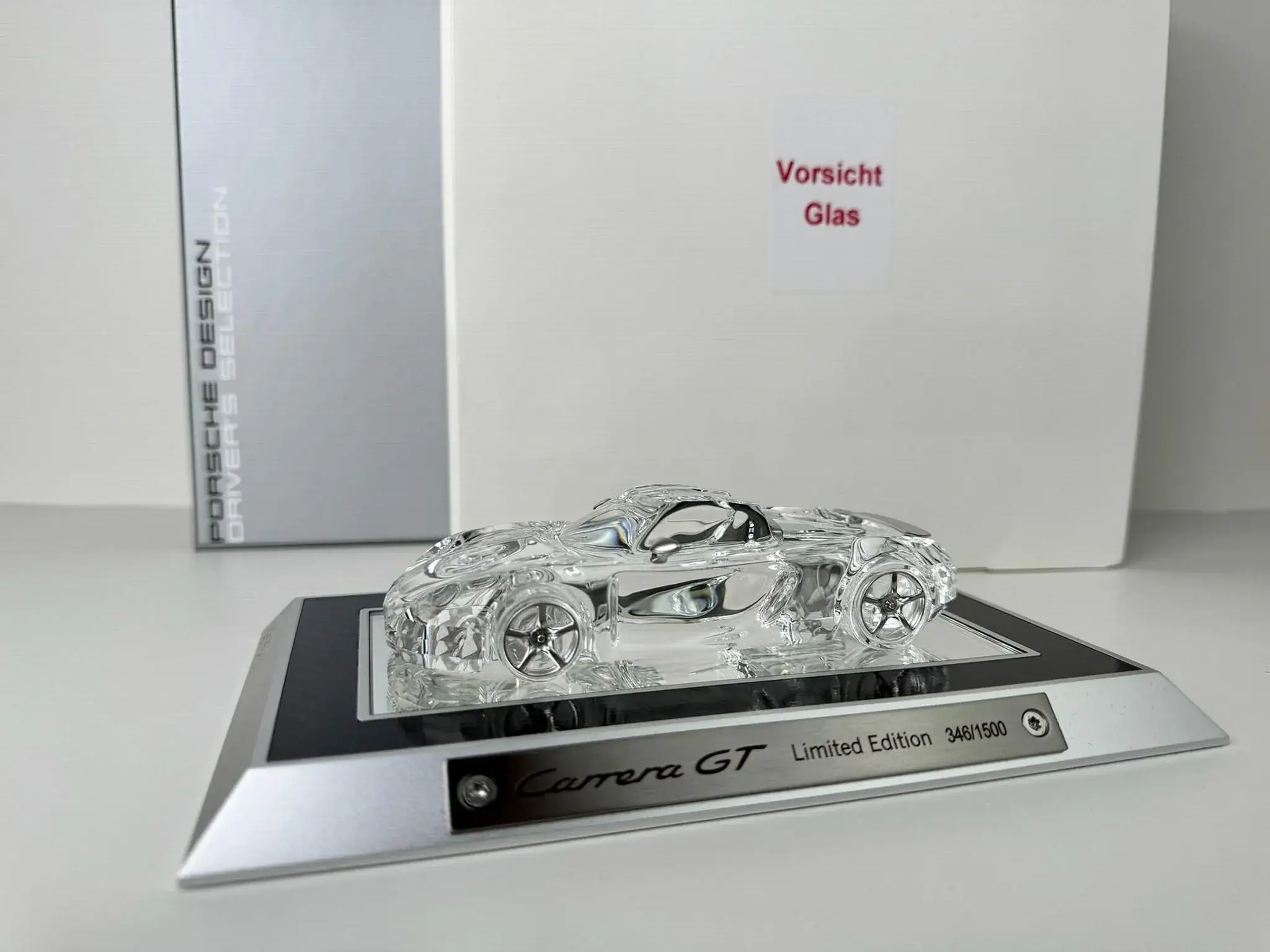 MP: Porsche Design Drivers Selection 1:43 Swarovski Crystal