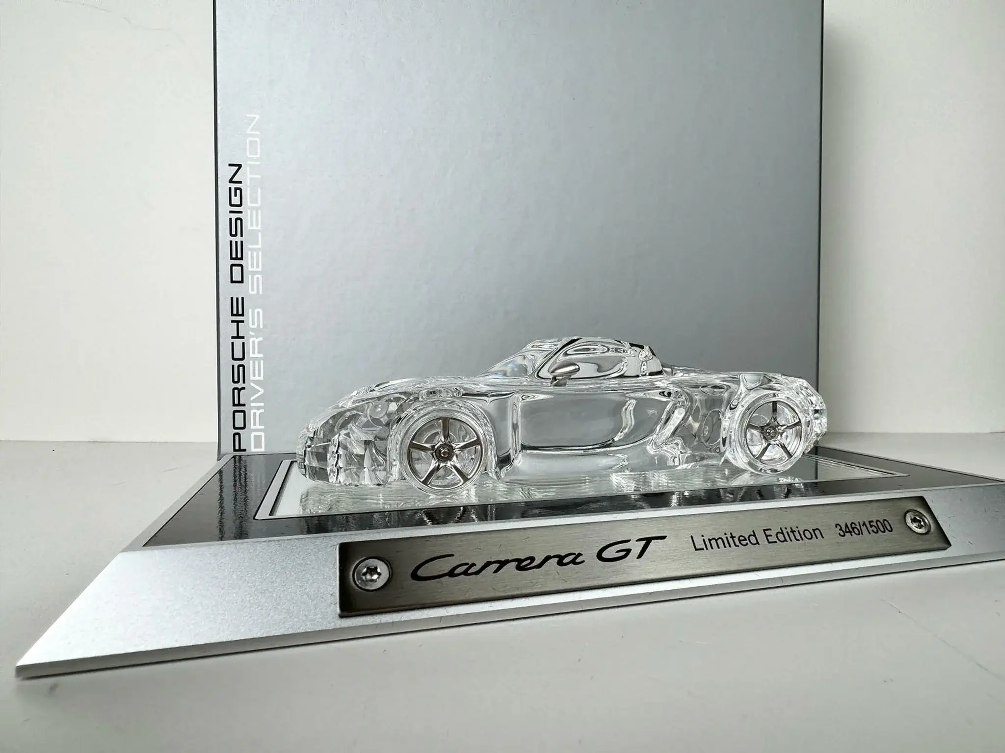 MP: Porsche Design Drivers Selection 1:43 Swarovski Crystal