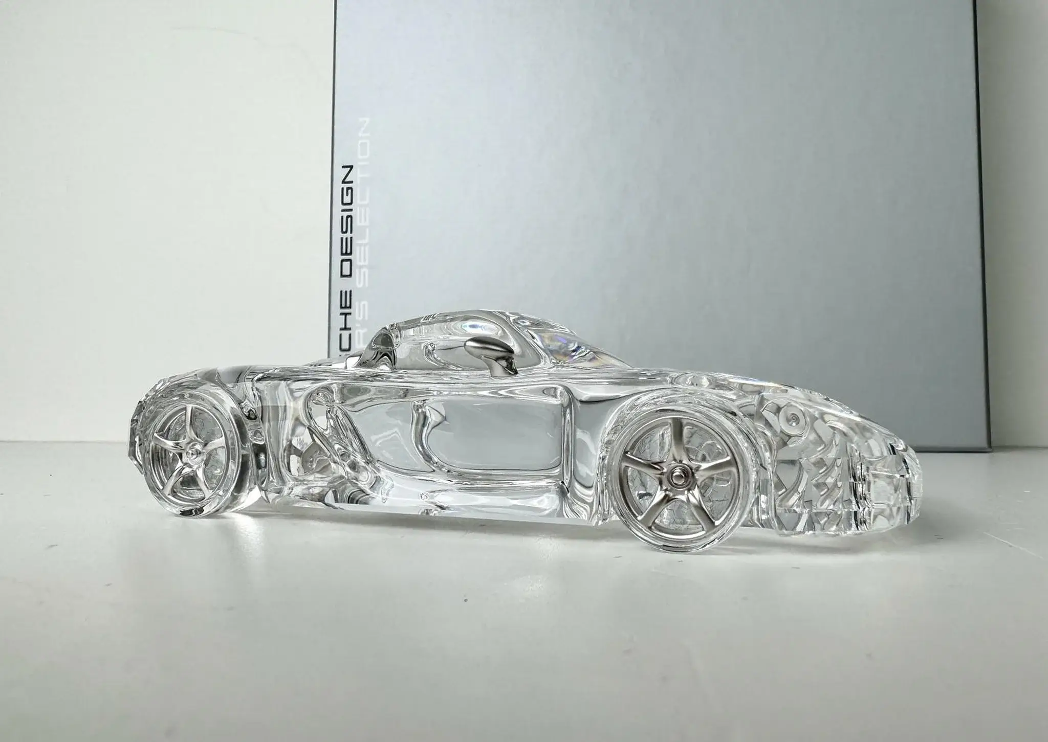 MP: Porsche Design Drivers Selection 1:43 Swarovski Crystal