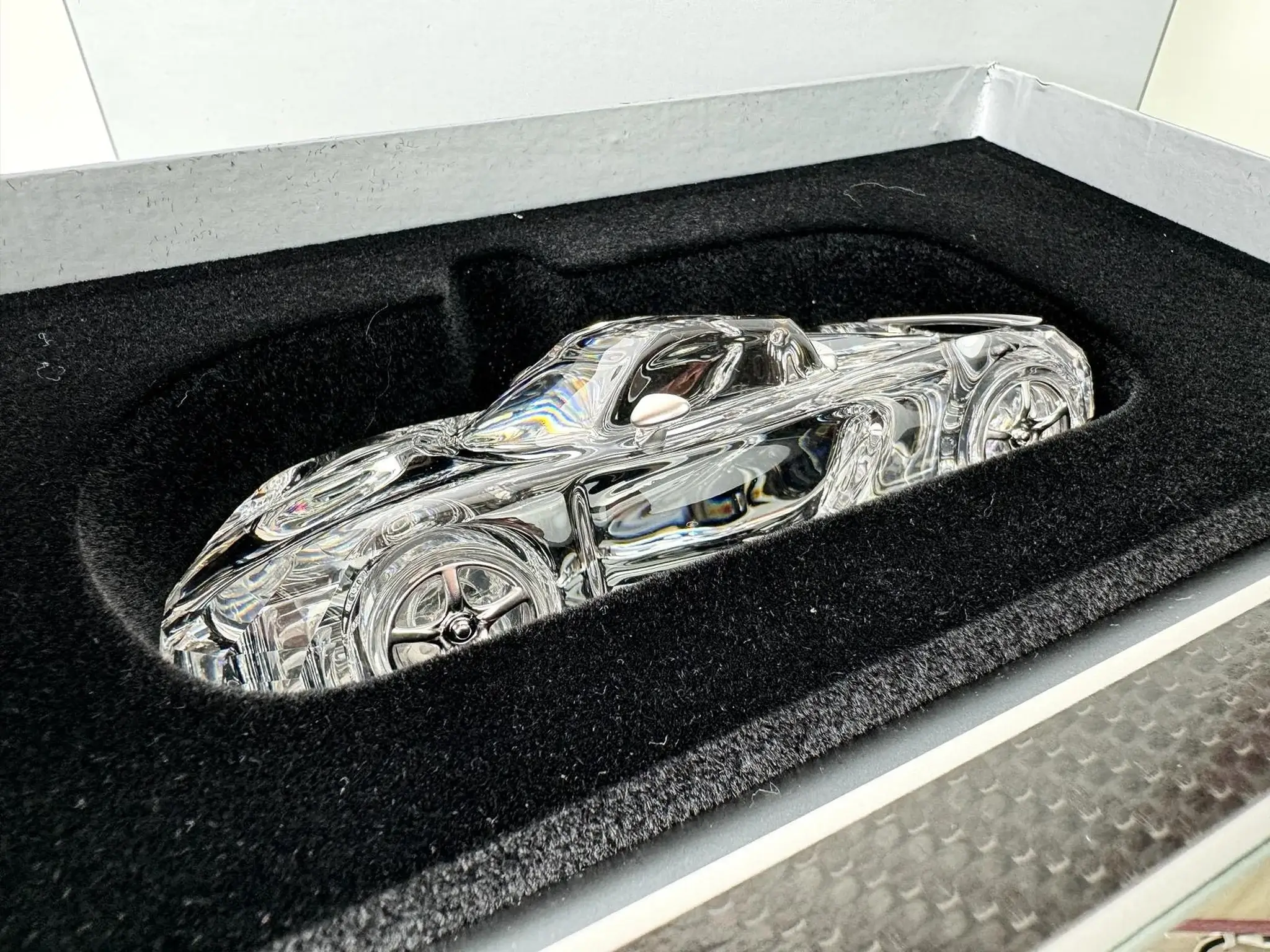 MP: Porsche Design Drivers Selection 1:43 Swarovski Crystal