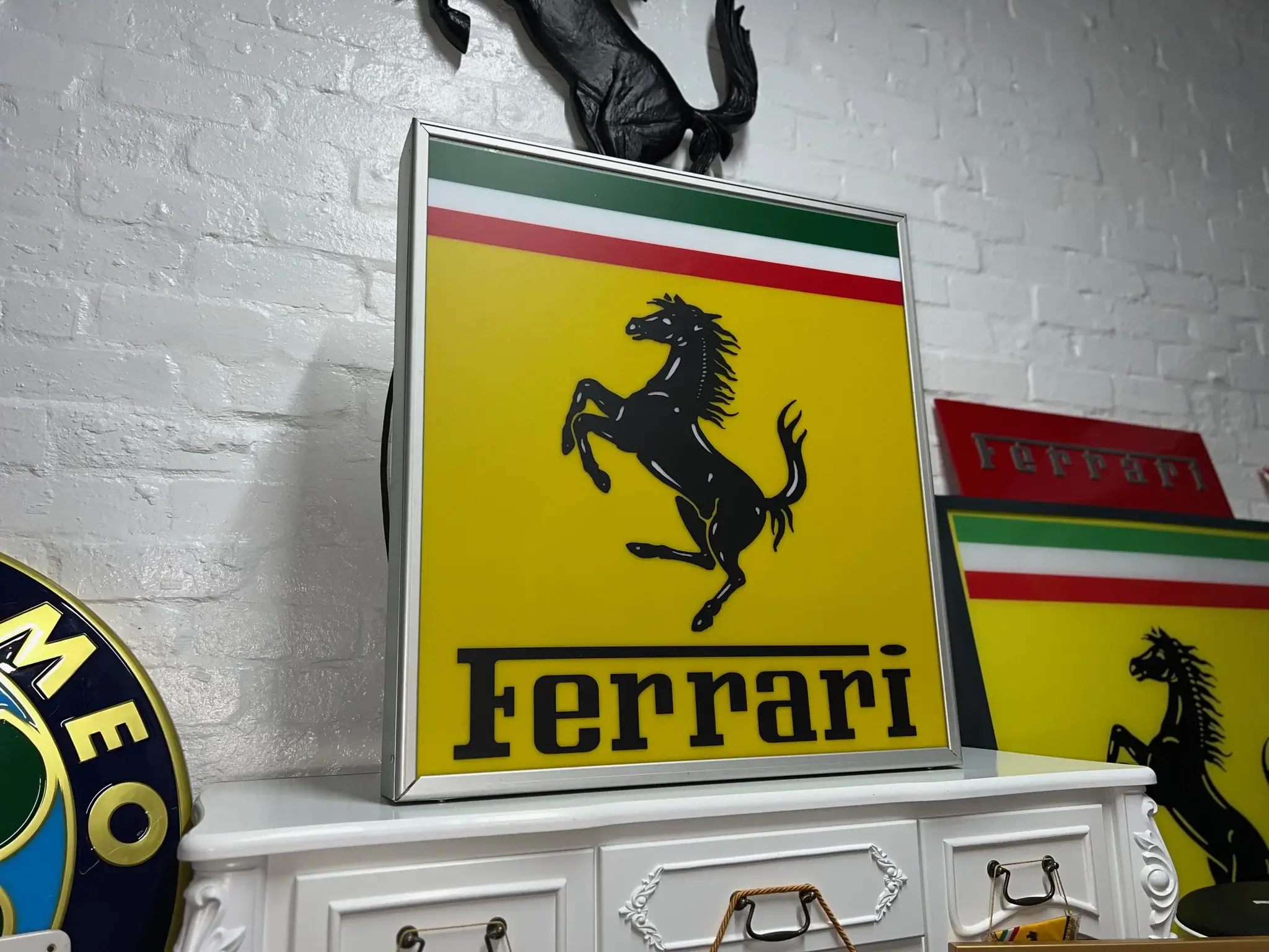 ★希少箱付★Ferrari Formula ペーパーナイフ金色伊製 MP: 1990s Illuminated Ferrari Sign | PCARMARKET