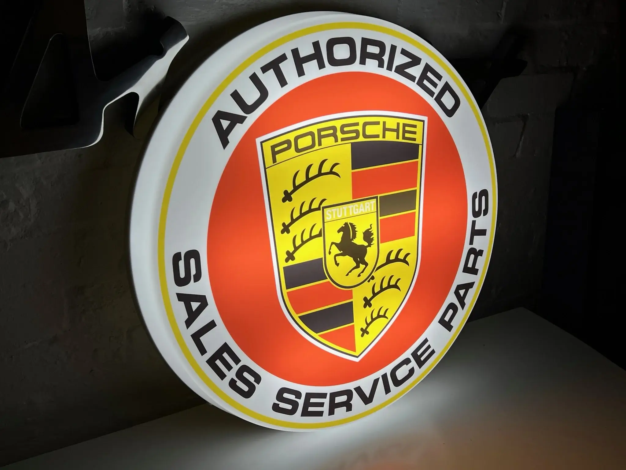 MP: Illuminated Reproduction Porsche Authorized Sales, Service