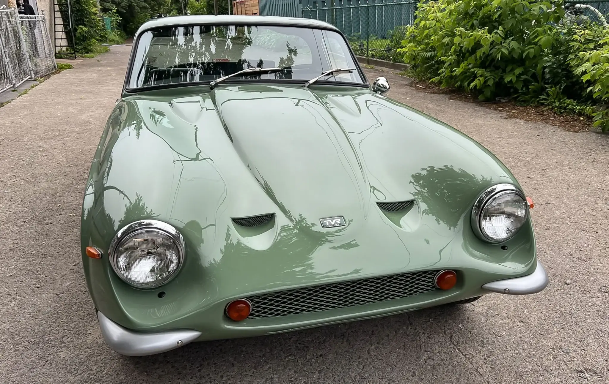MP: 1970 TVR Vixen S2 Modified V8 5-Speed | PCARMARKET