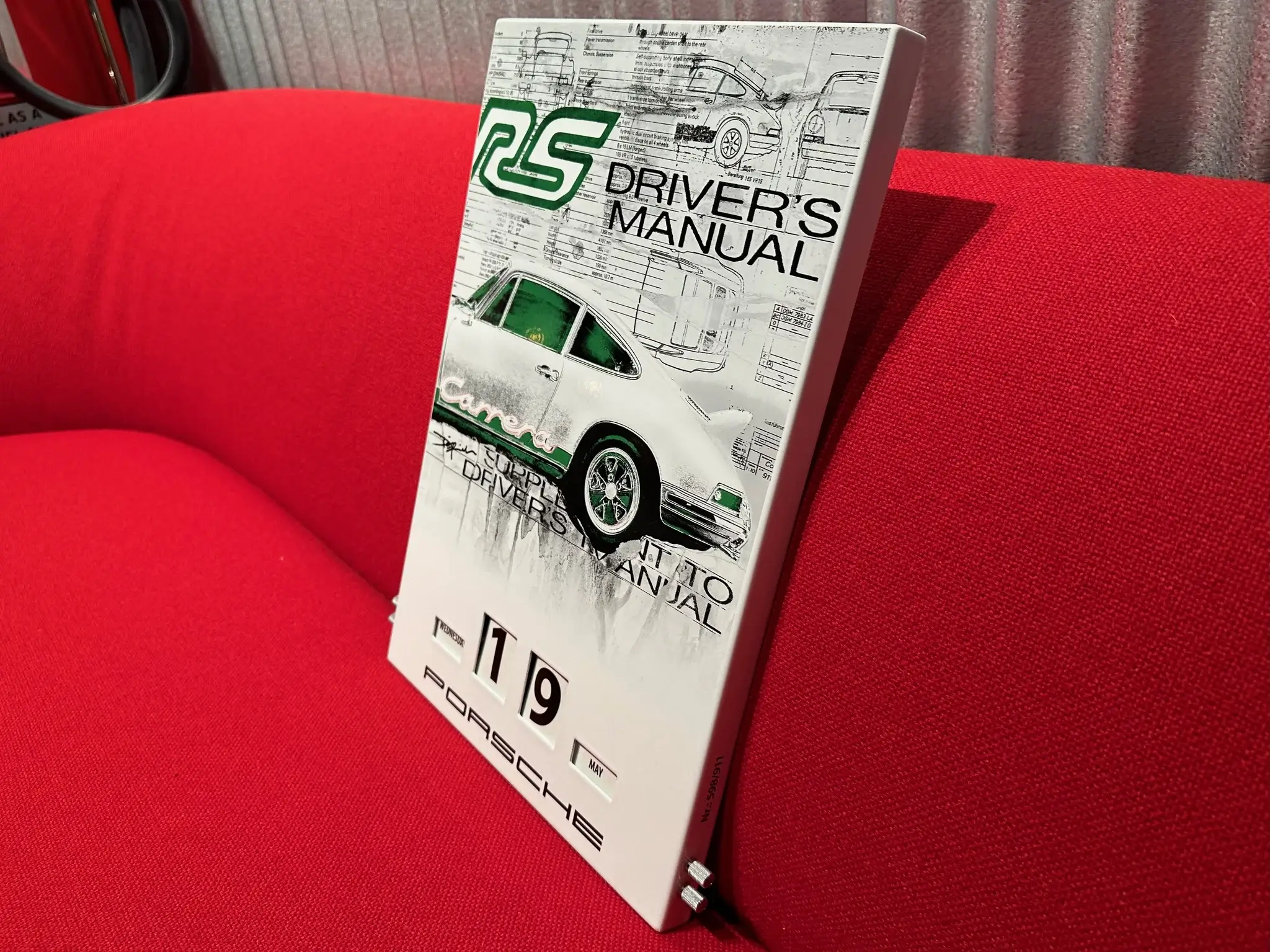 Porsche Carrera 2.7 カタログ No Reserve Enamel Porsche Carrera RS 2.7 Perpetual Calendar w