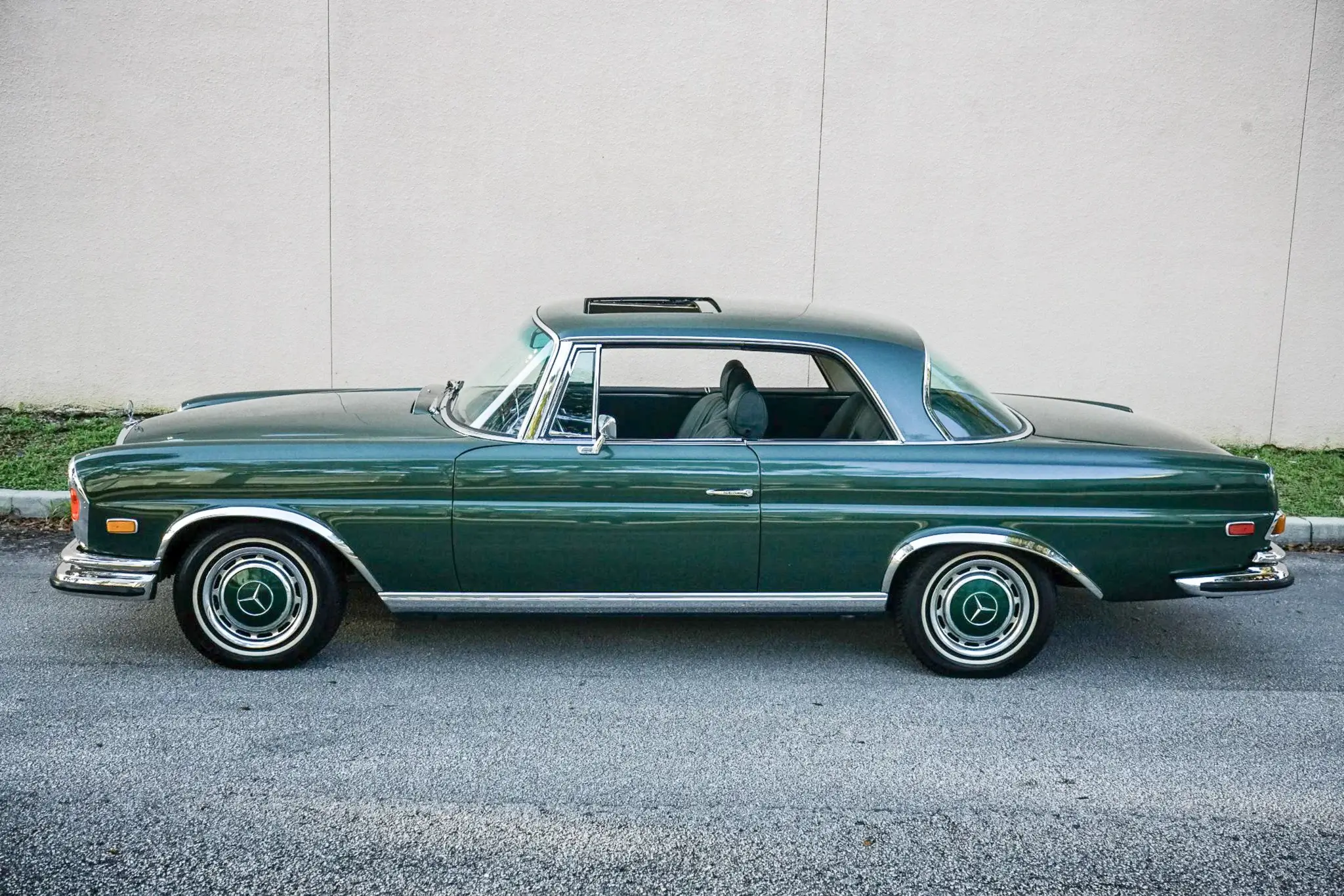 1971 Mercedes-Benz 280SE 3.5 Coupe | PCARMARKET