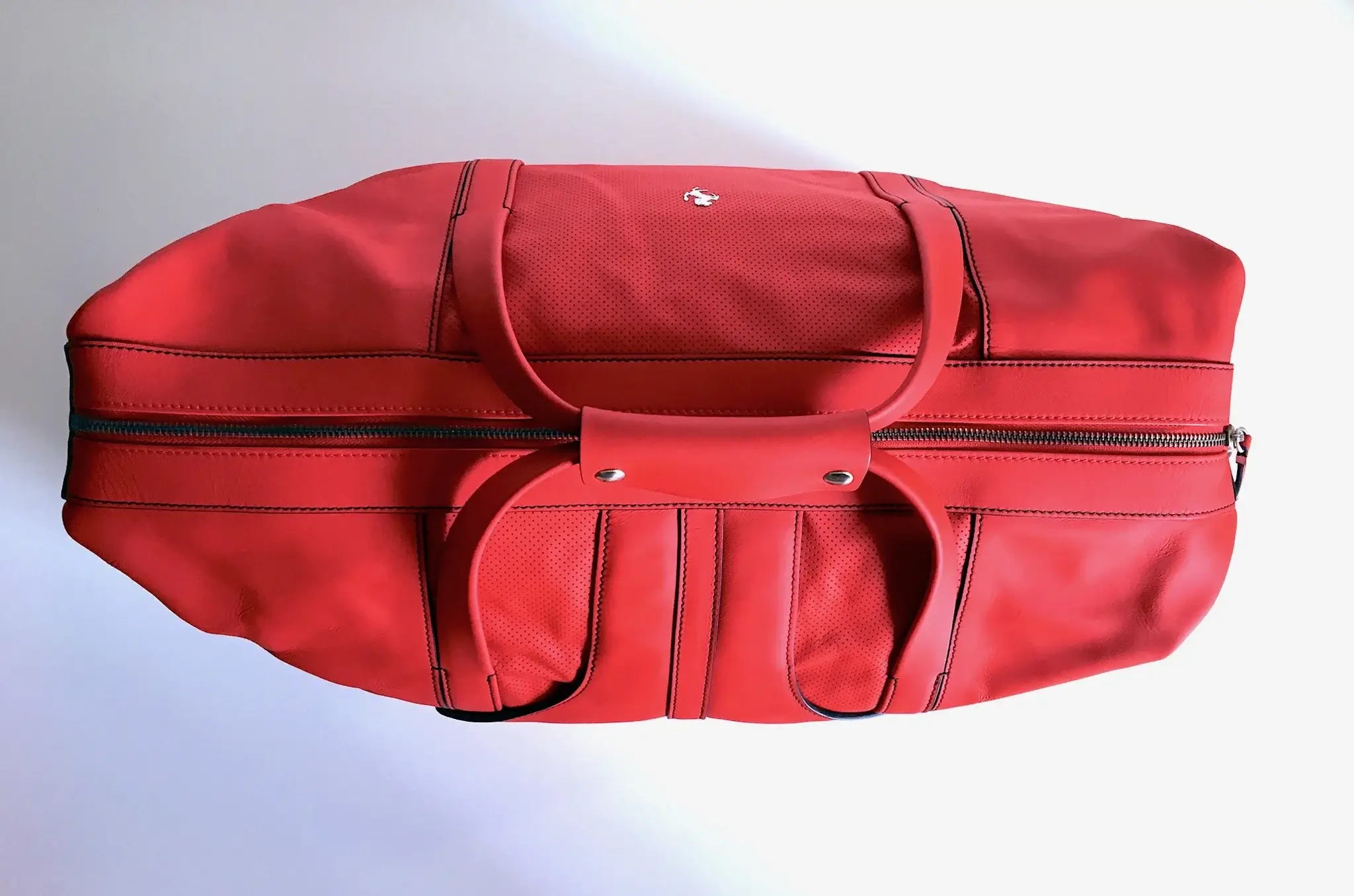 MP: Ferrari 812 Superfast Four-Piece Luggage Set | PCARMARKET