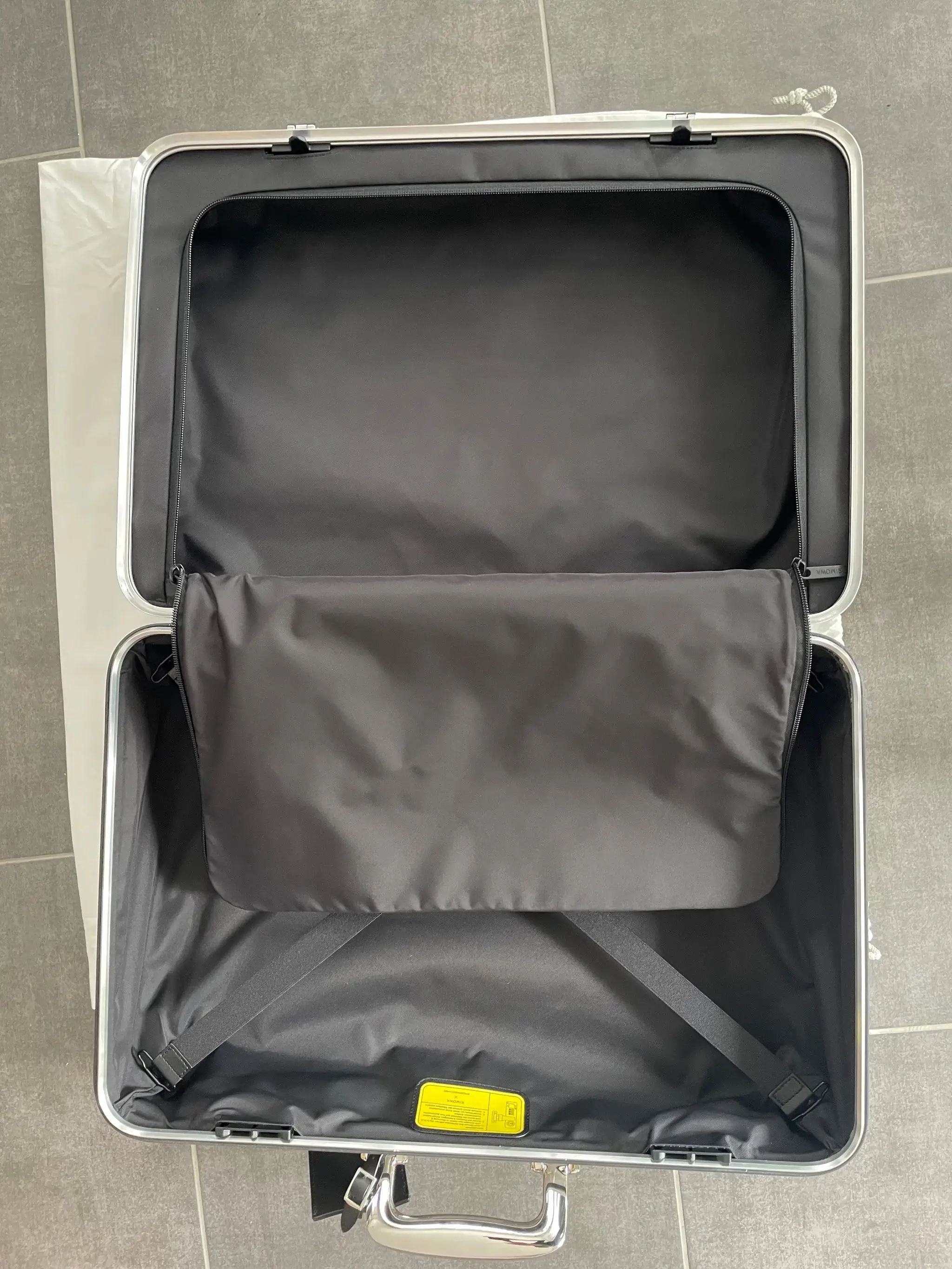 MP: Limited Edition Rimowa x Porsche Hand Carry Pepita Case #841
