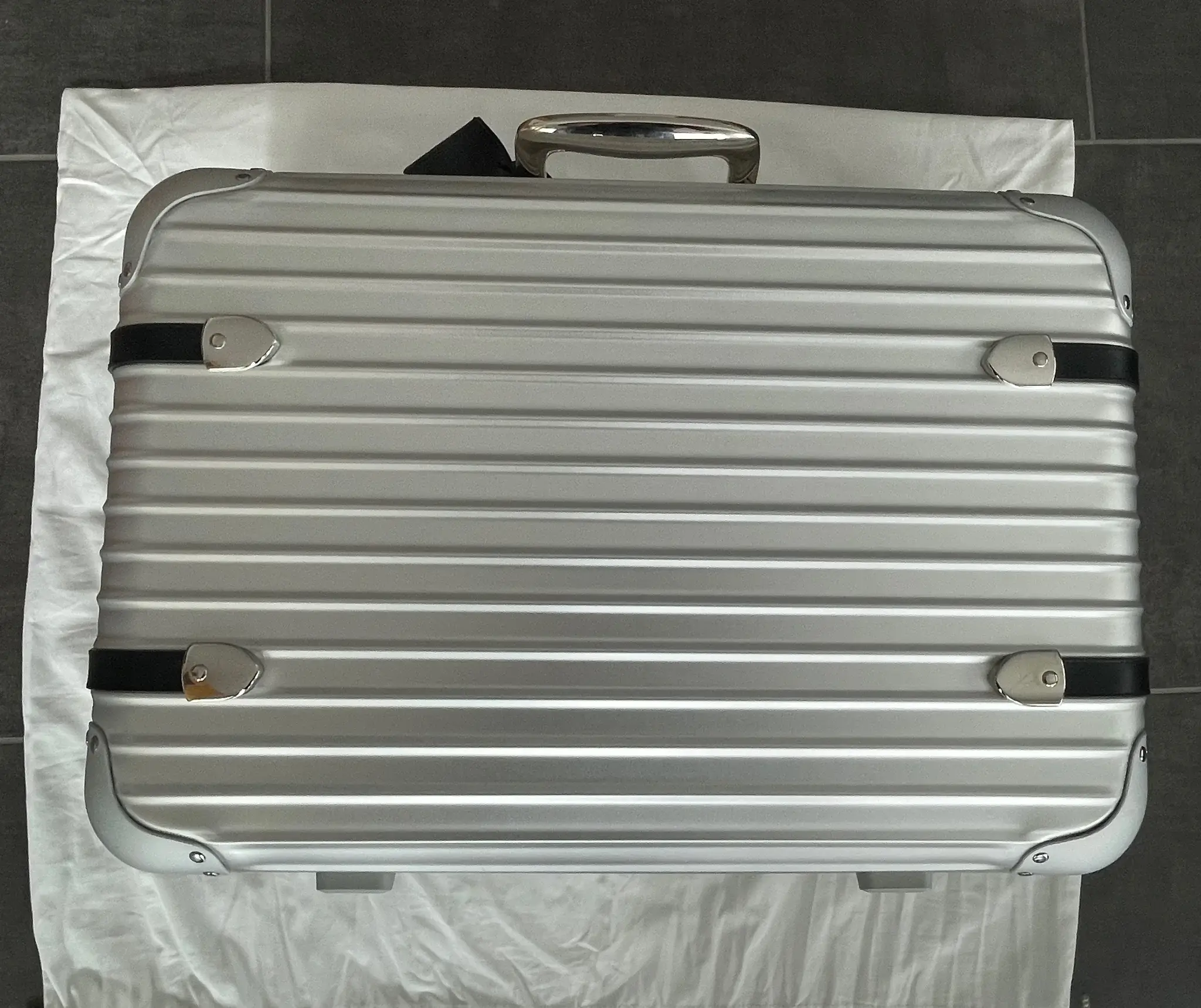 MP: Limited Edition Rimowa x Porsche Hand Carry Pepita Case #841