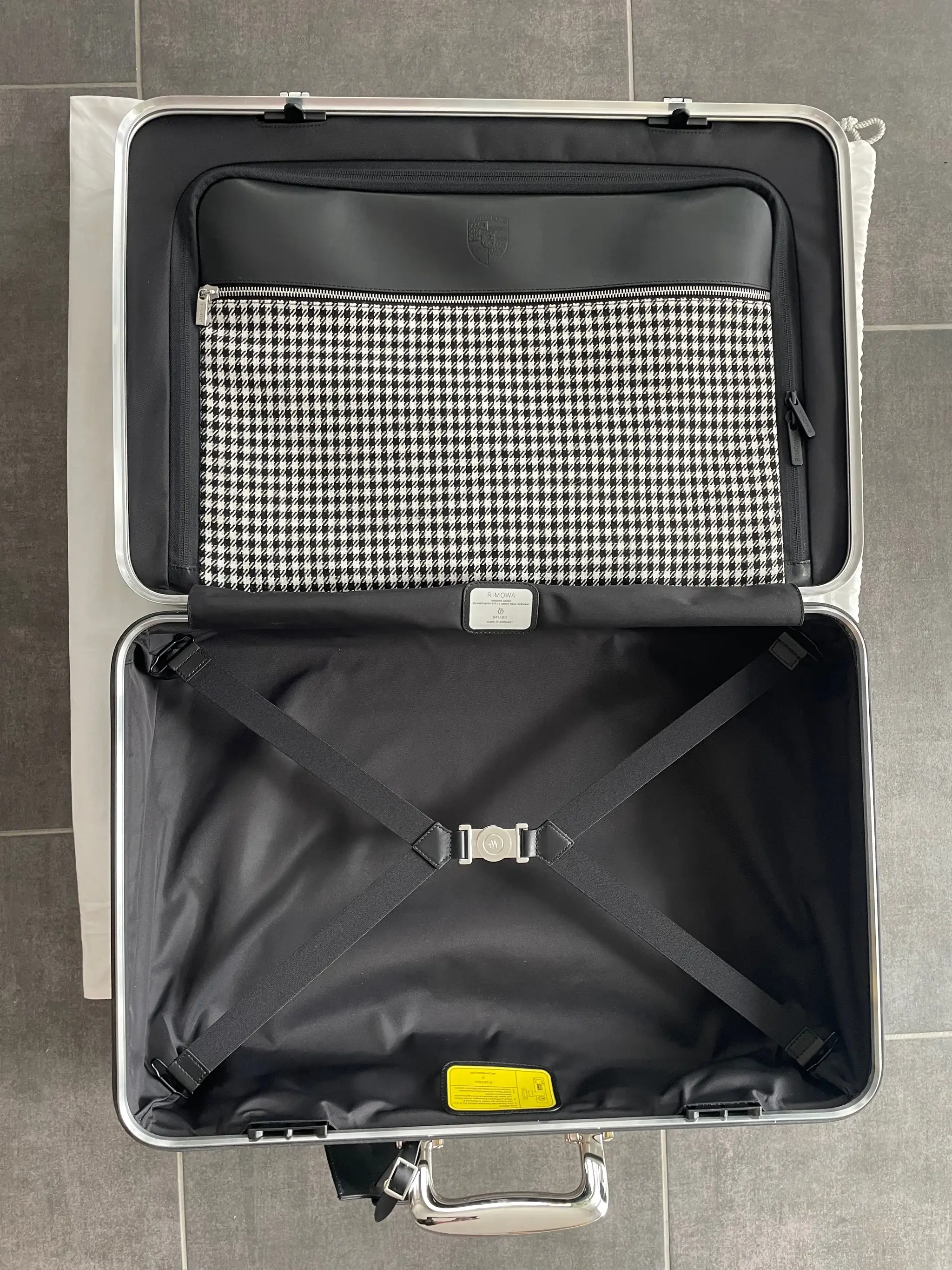 MP: Limited Edition Rimowa x Porsche Hand Carry Pepita Case #841