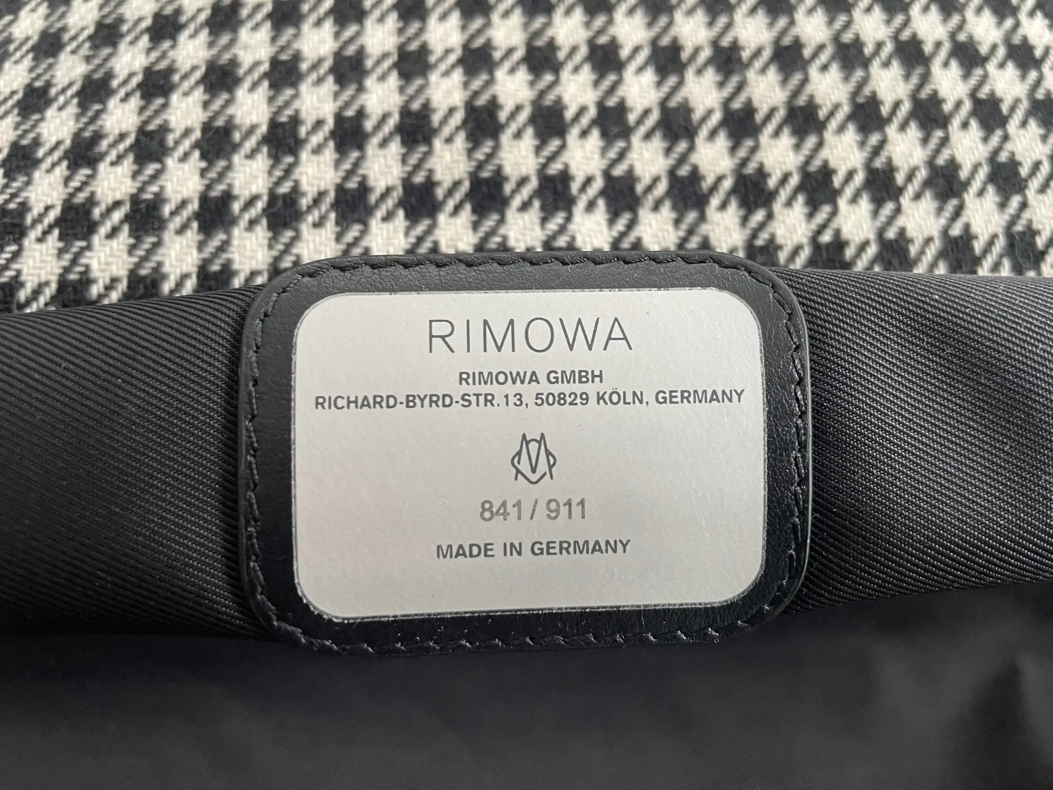 MP: Limited Edition Rimowa x Porsche Hand Carry Pepita Case #841