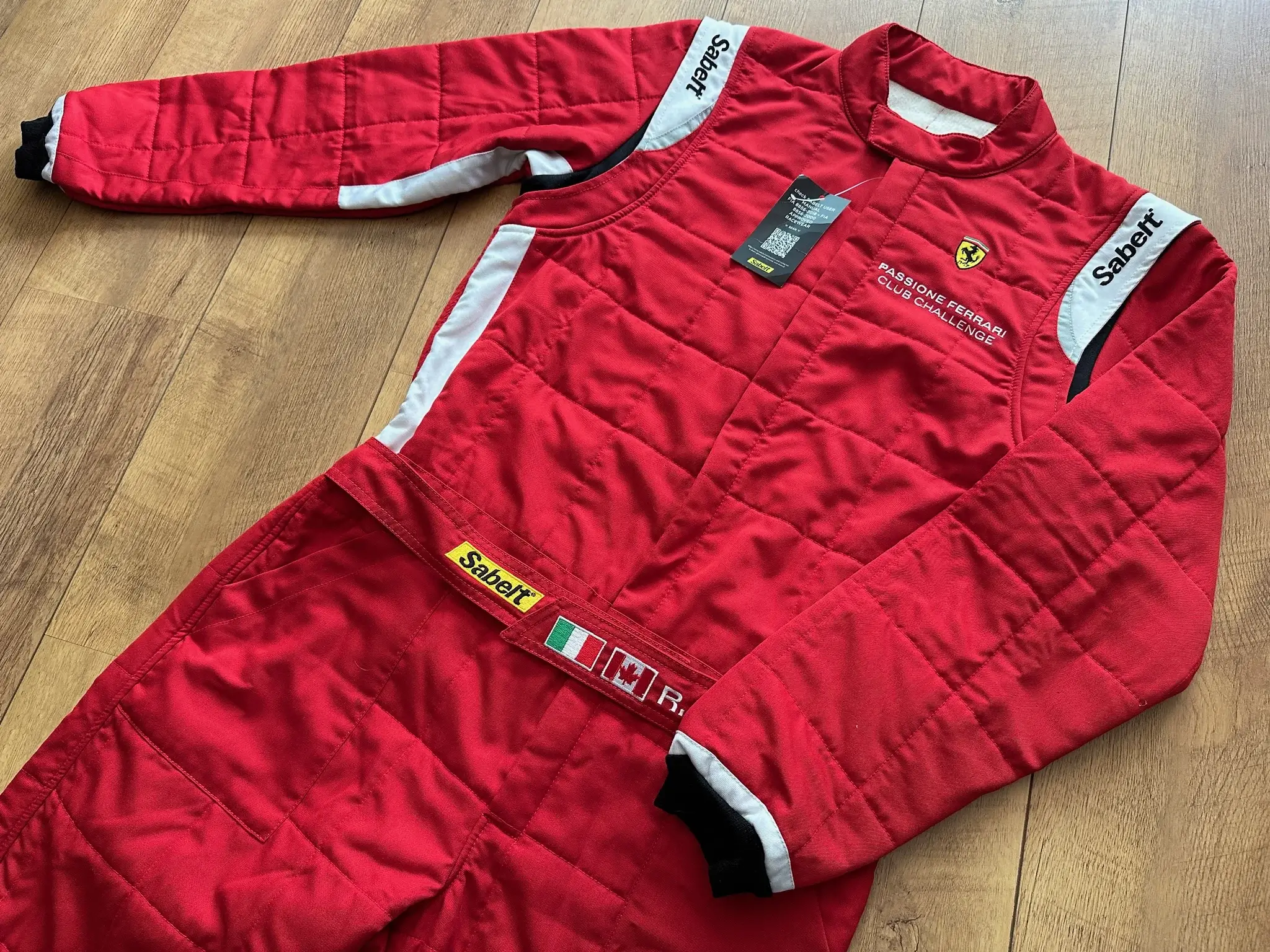 Sabelt Ferrari Club Challenge 公式レーシングスーツ MP: Ferrari 488 Challenge Sabelt Racing Suit | PCARMARKET