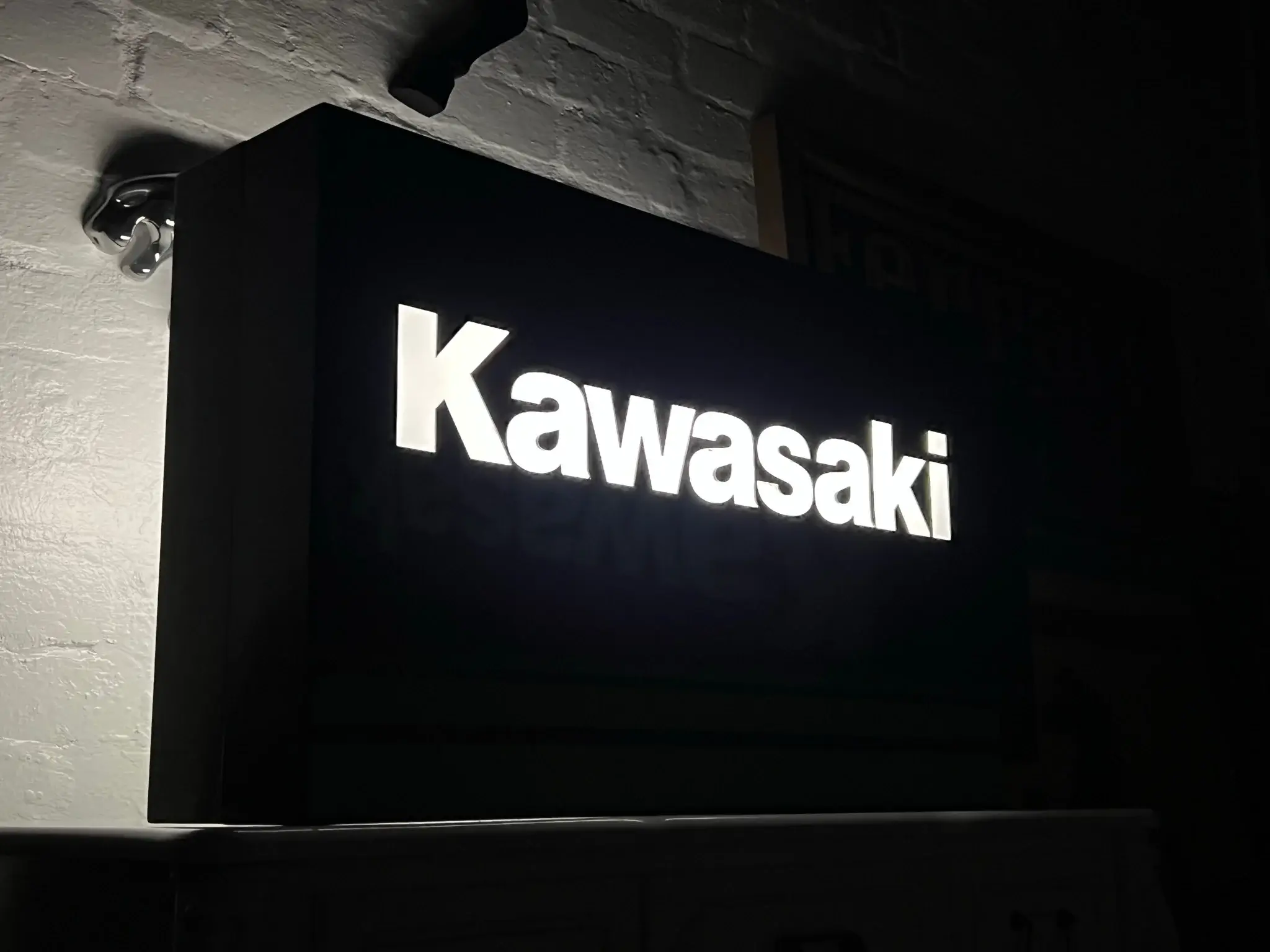 MP: Illuminated Double-Sided Kawasaki Sign | PCARMARKET