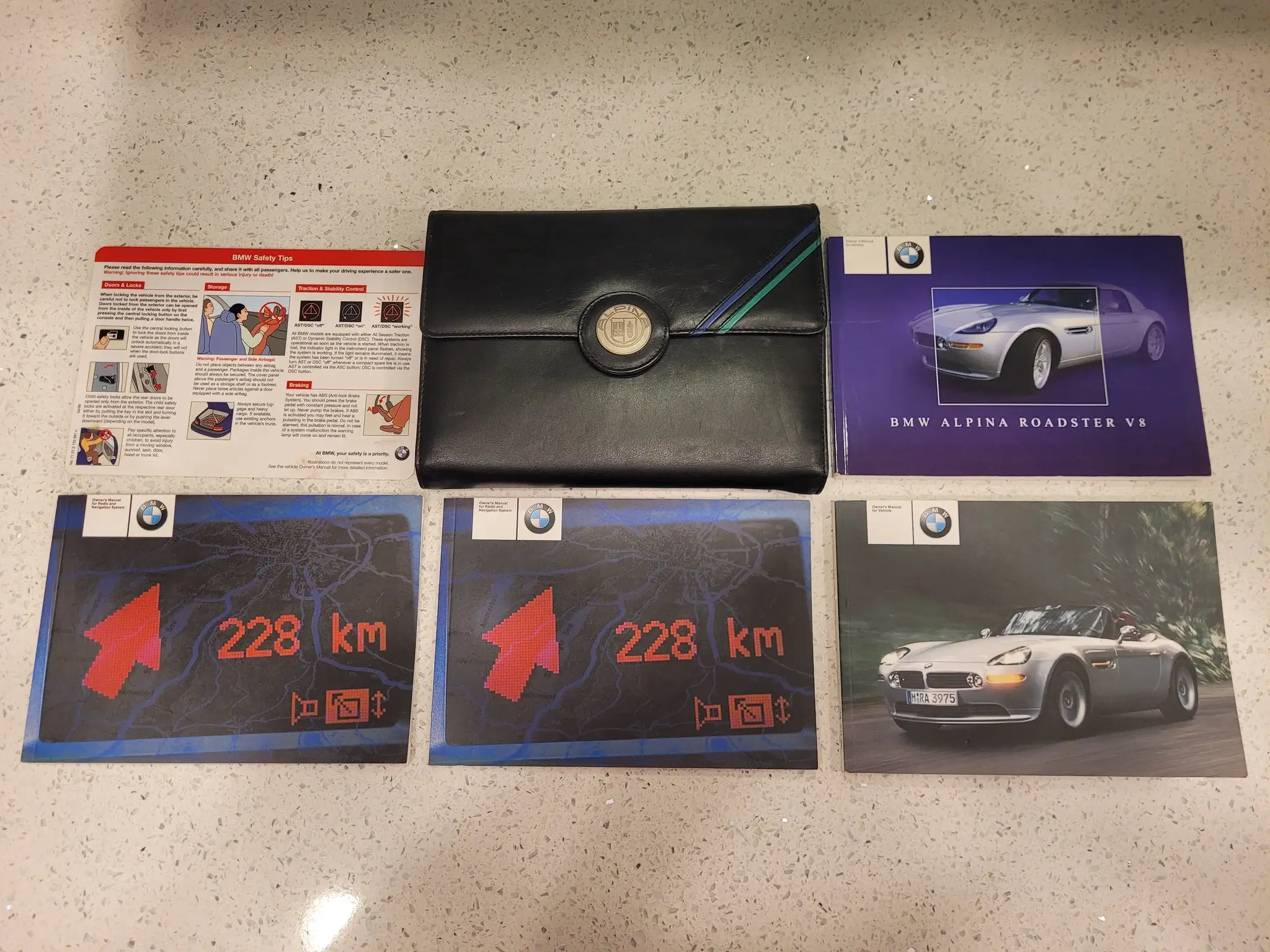 MP: BMW Z8 Alpina Owner Manual and Alpina Case | PCARMARKET